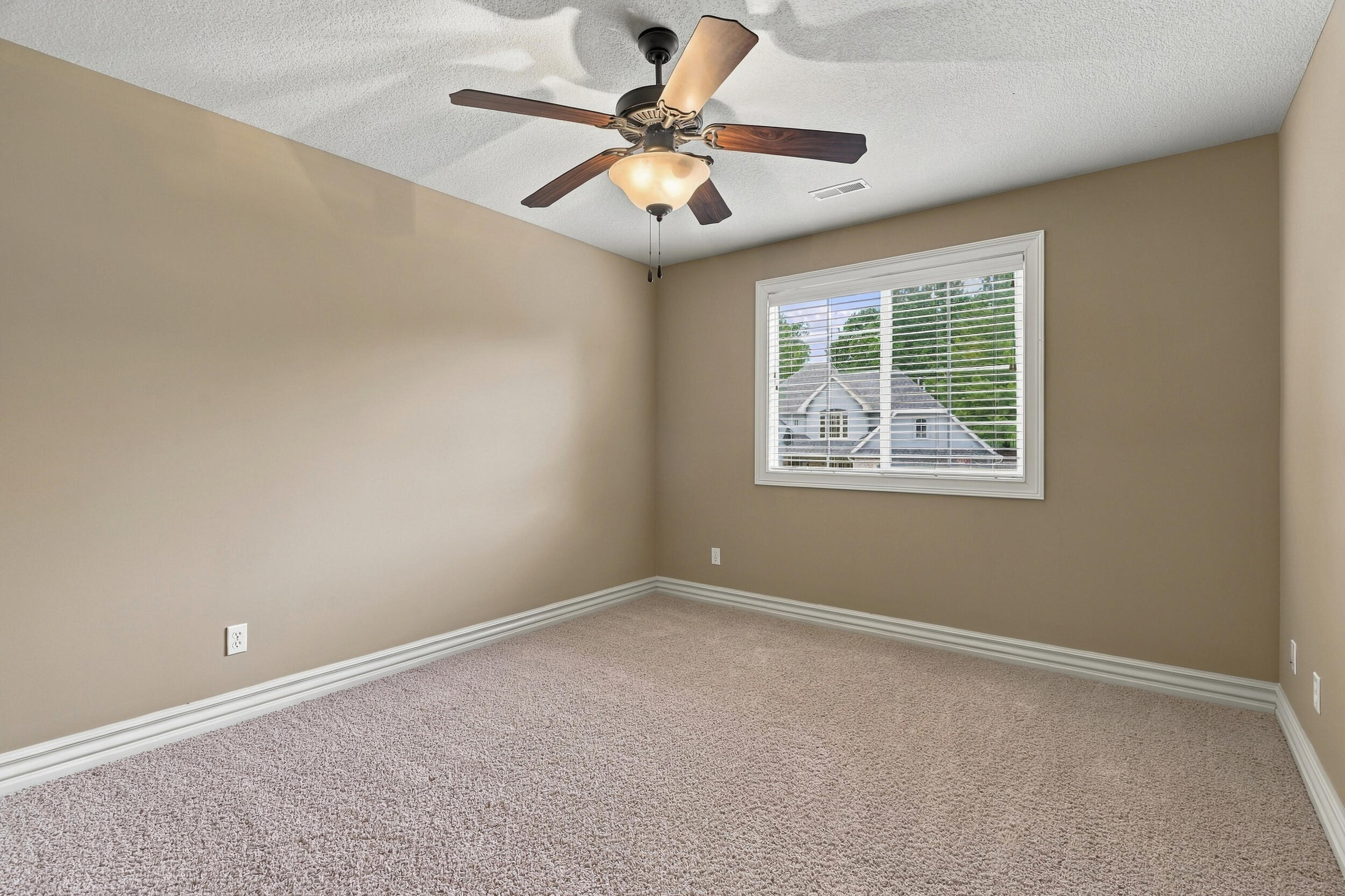 4910 Royal Lytham Dr Property Photo 30