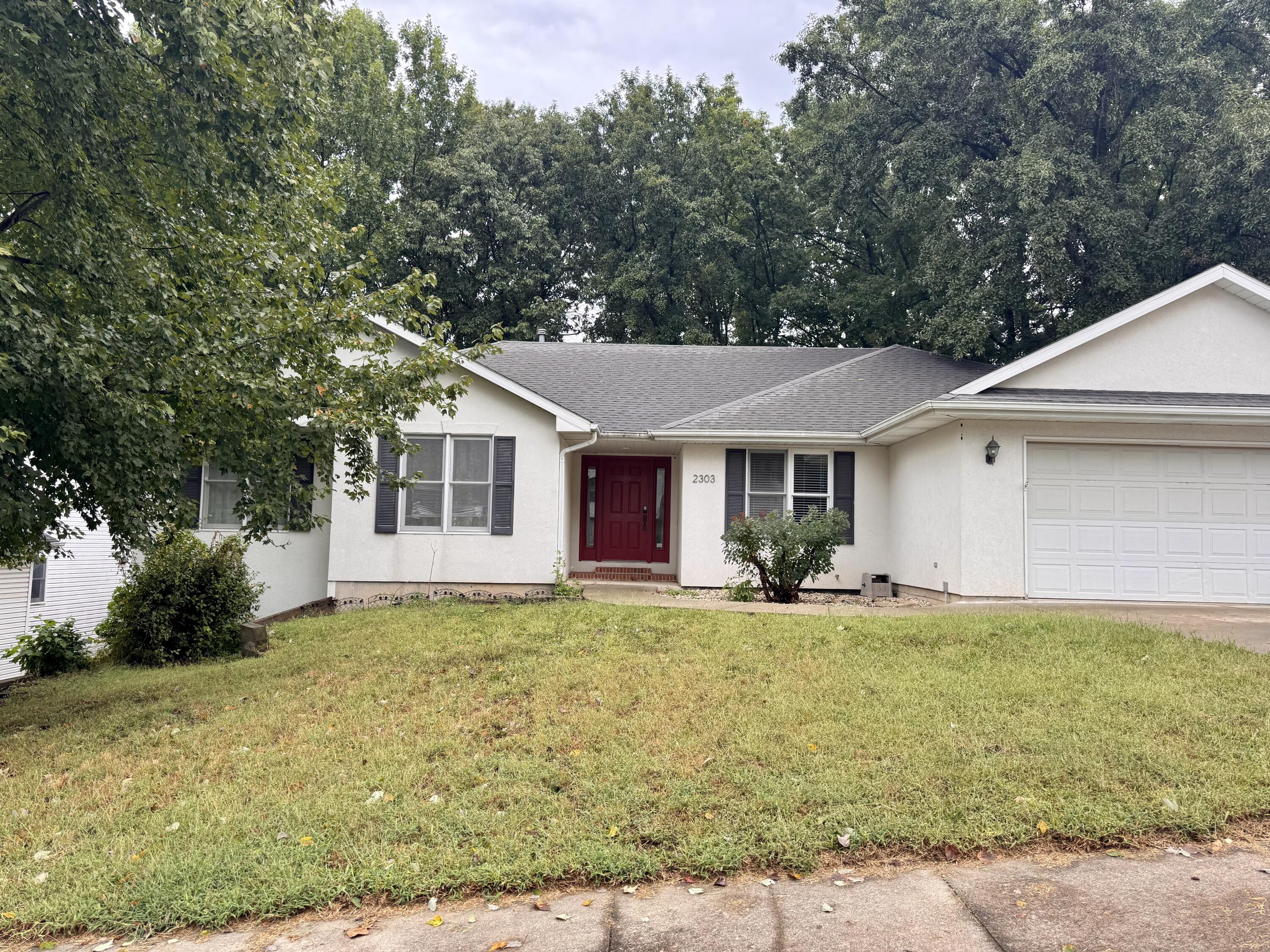 2303 Cherry Ridge Ln Property Photo 1