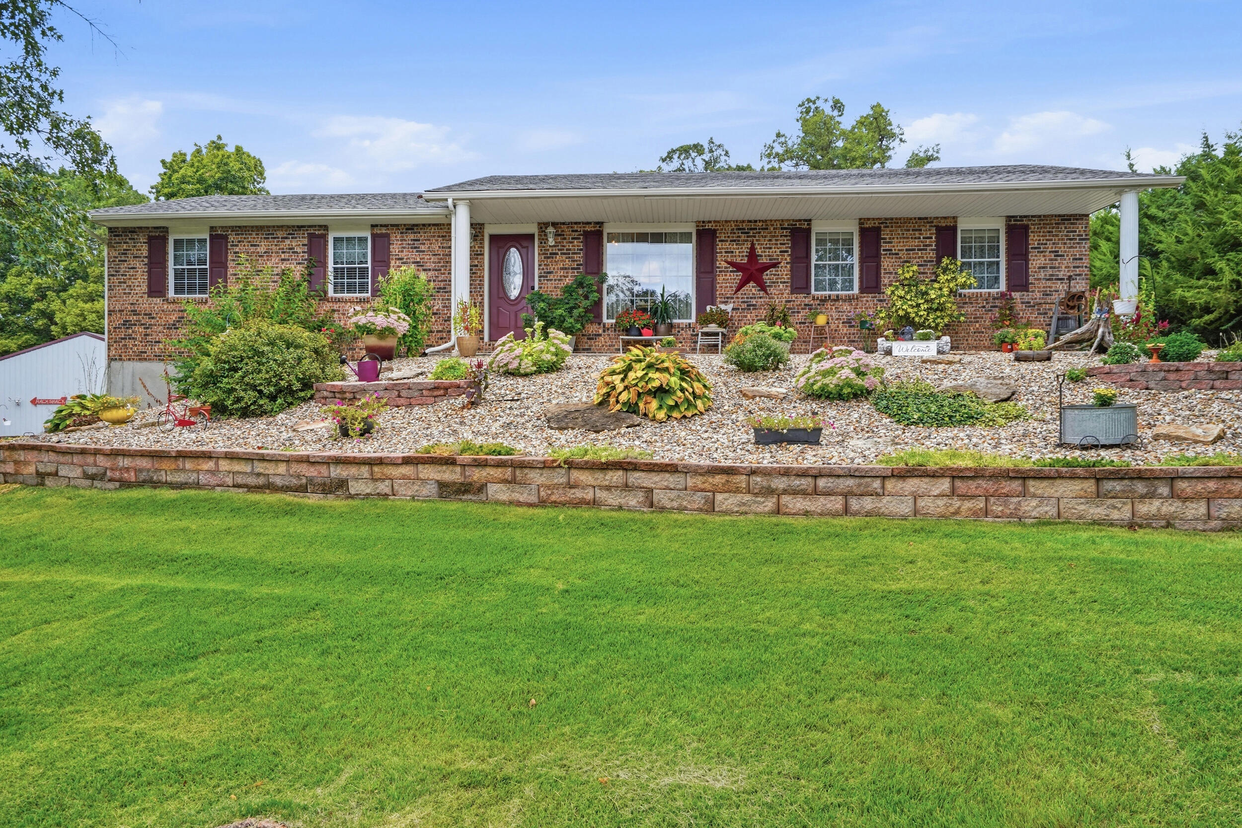5015 Hickory Hills Dr Property Photo 1