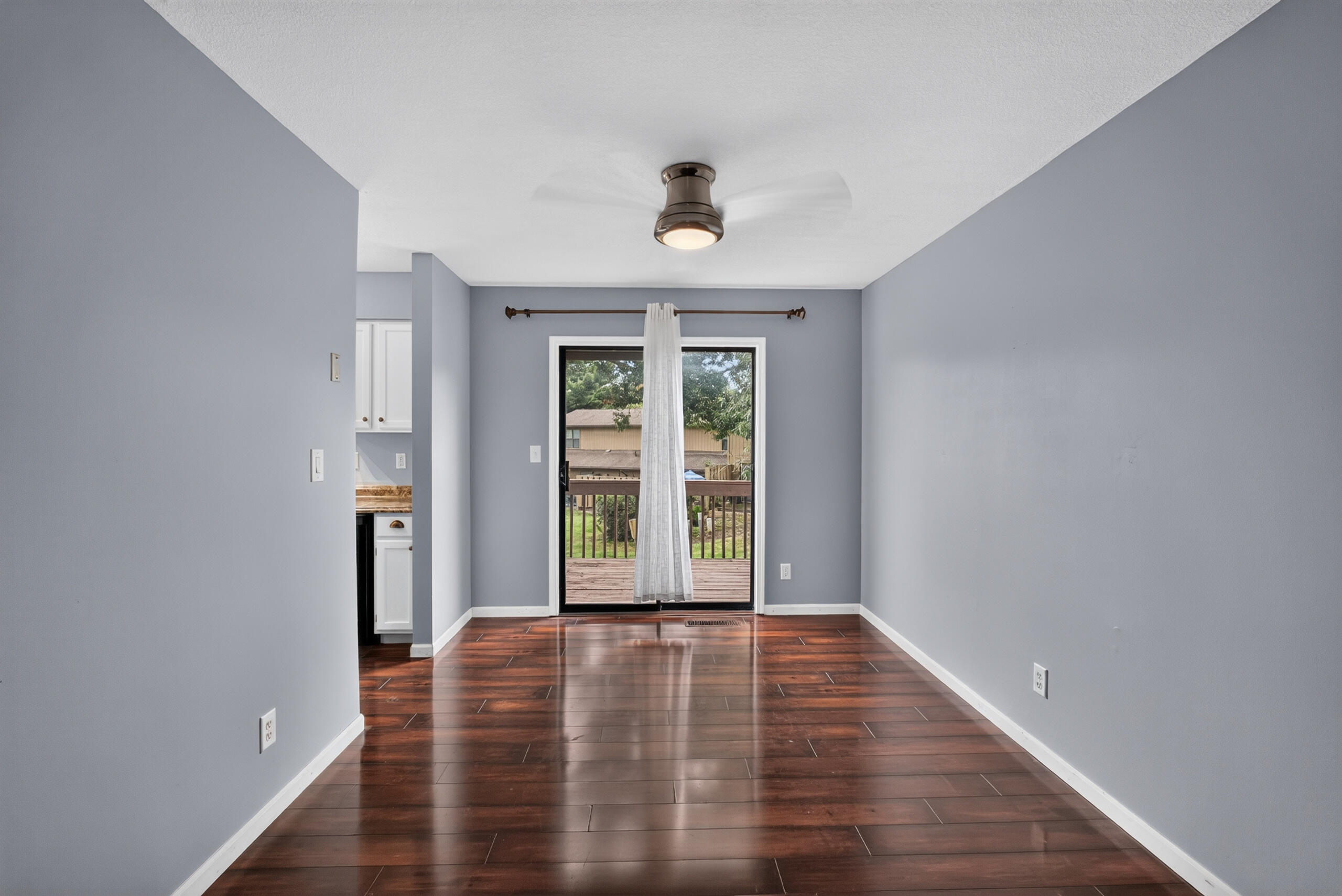 2801 W Broadway S2 Property Photo 4
