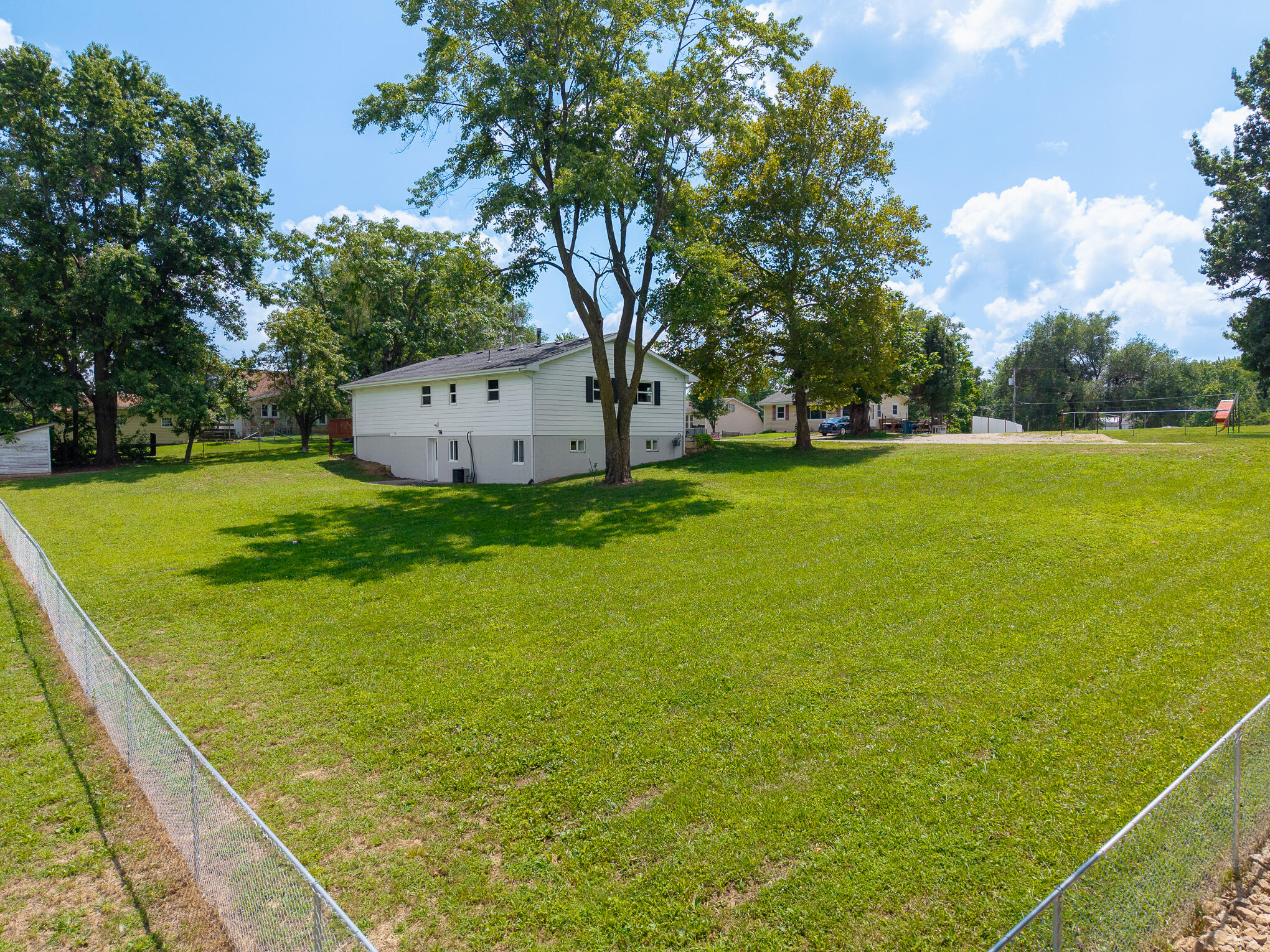 11812 Pine St Property Photo 3