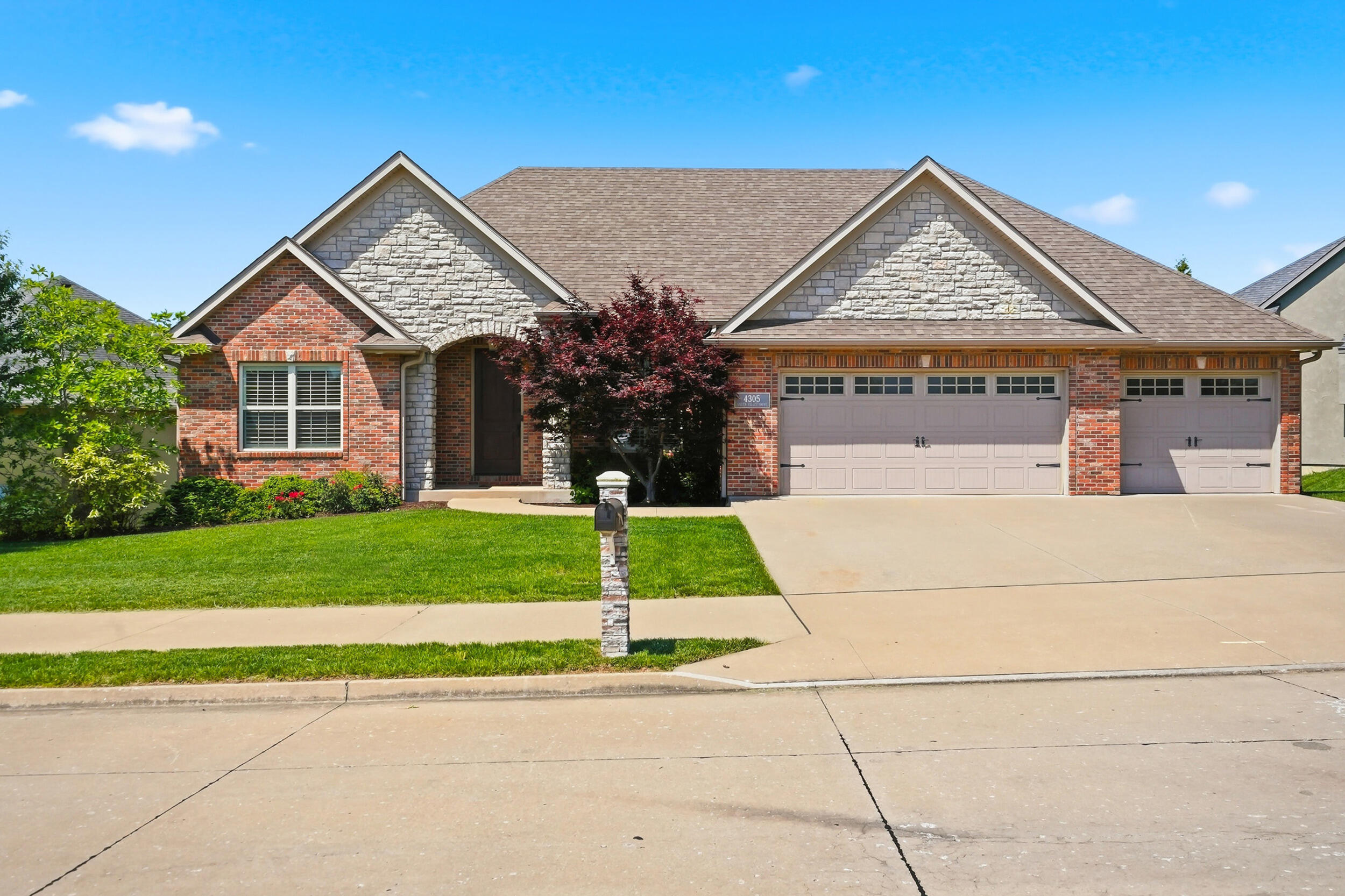 4305 Silver Valley Dr Property Photo 1