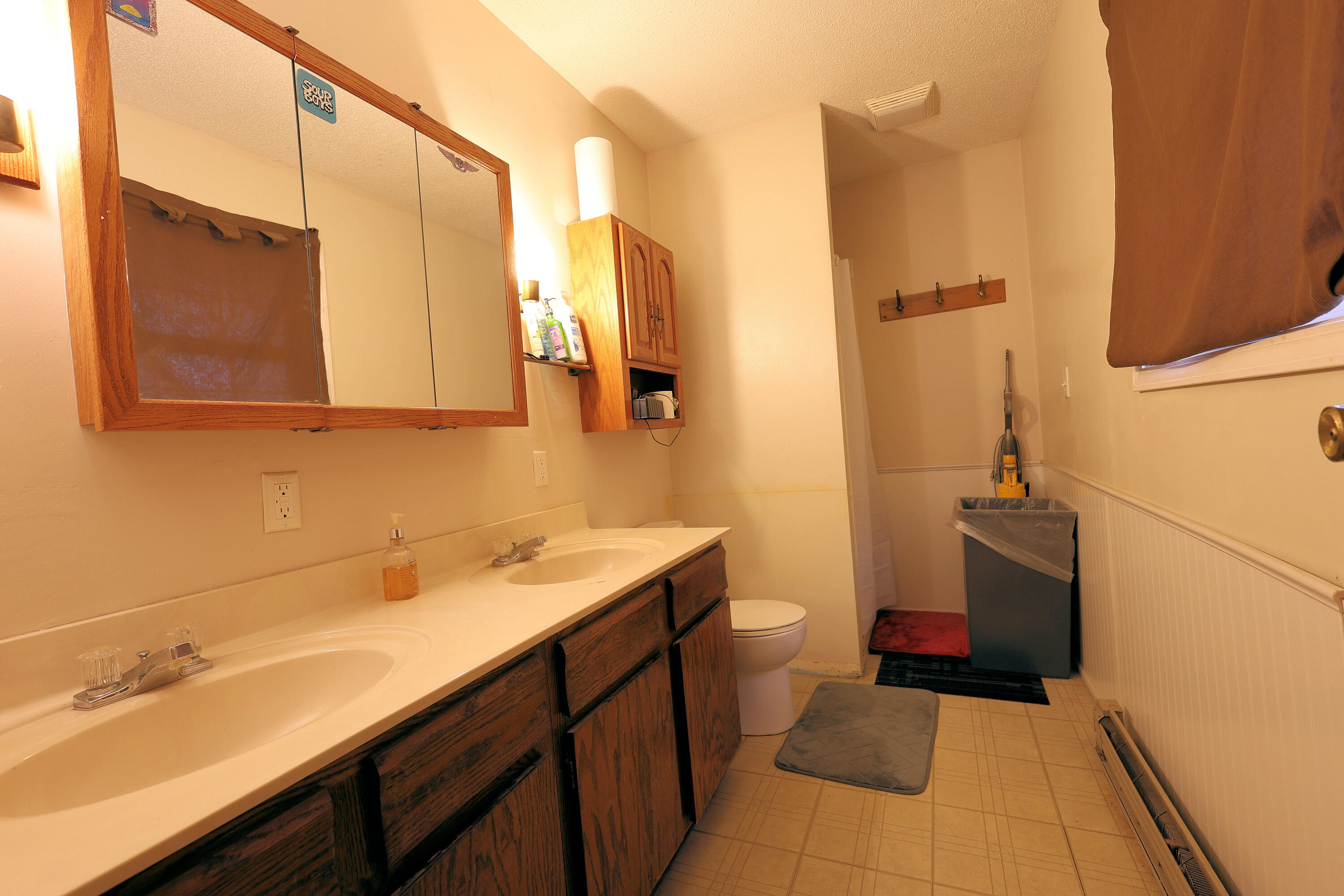 9700 E Ball Rd Property Photo 15