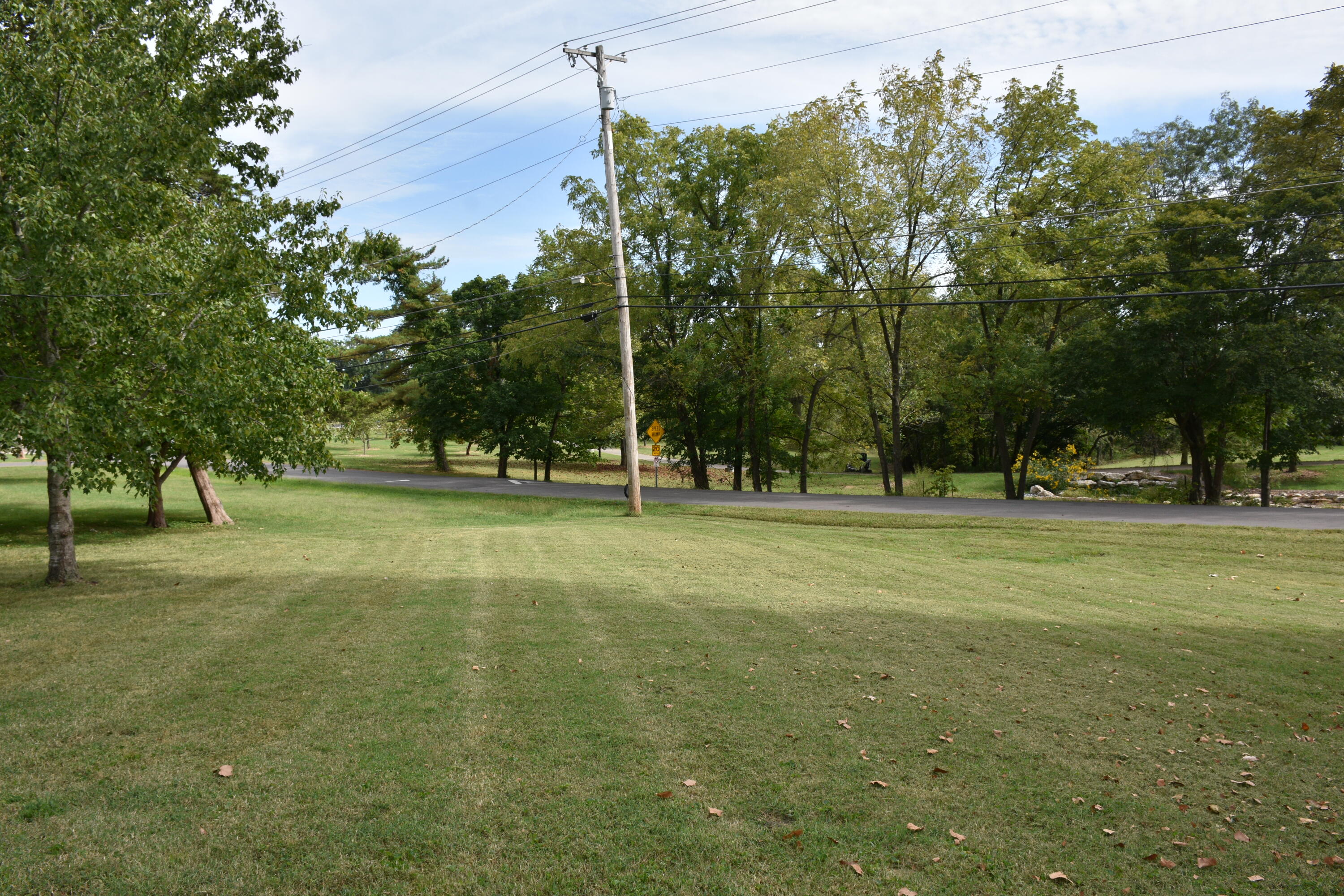 2103 E Walnut St Property Photo 14