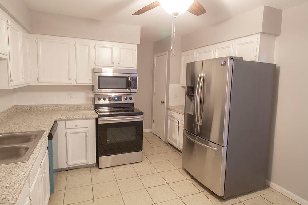 4242 E Santa Barbara Dr Property Photo 8