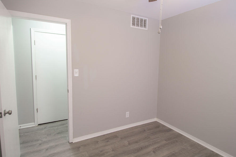 4242 E Santa Barbara Dr Property Photo 21