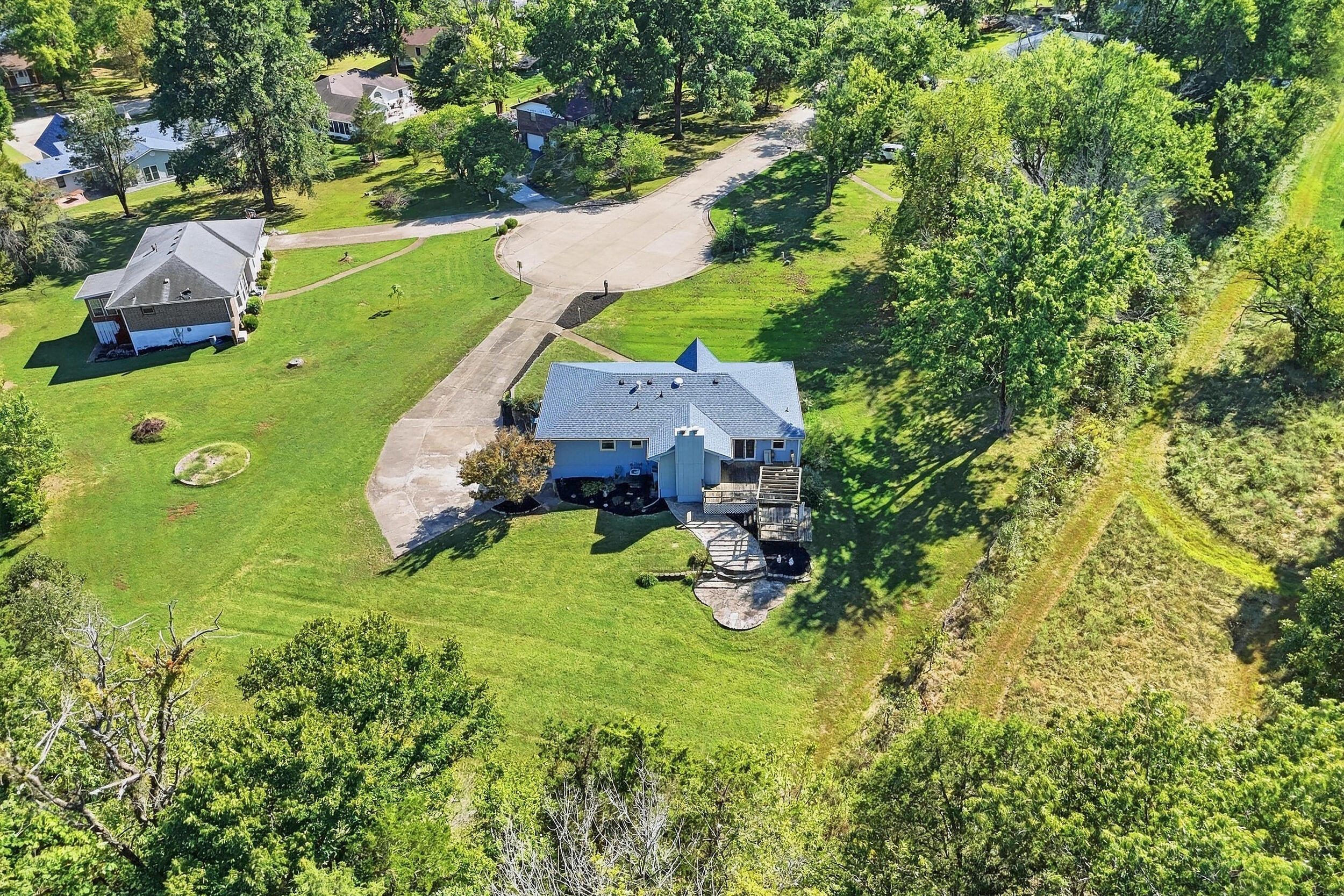 52 Lee Dr Property Photo 34
