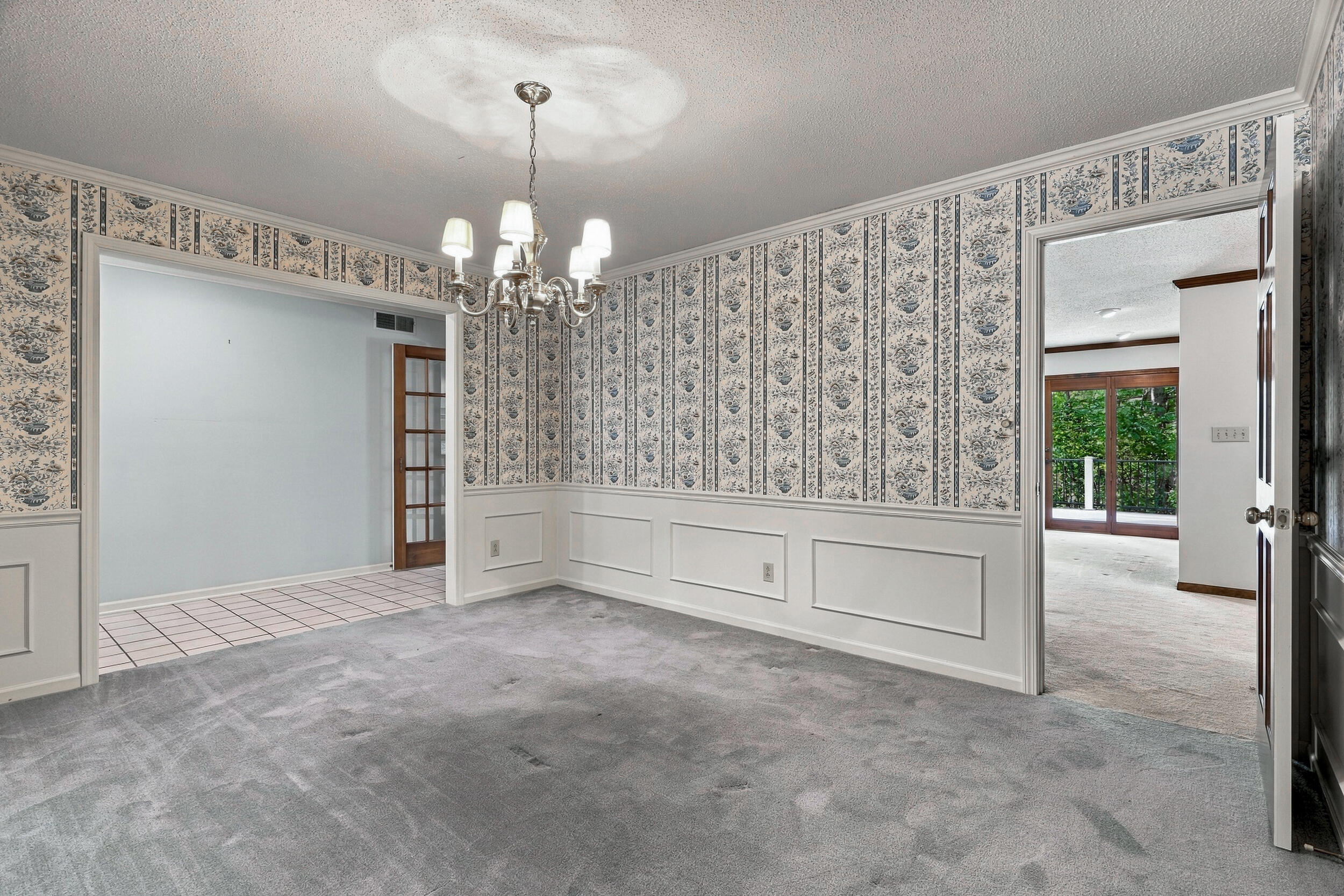 1209 Hulen Dr Property Photo 13