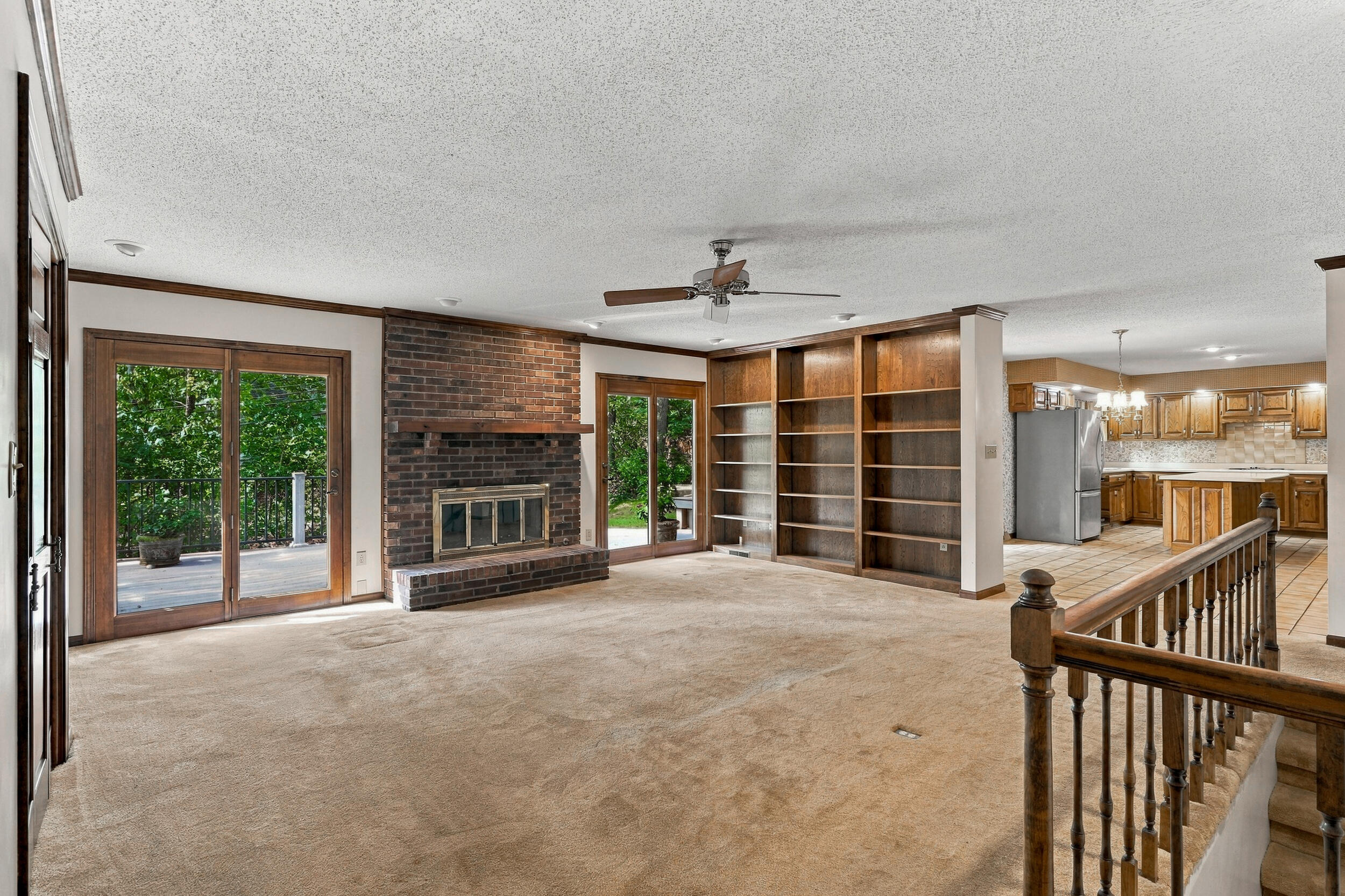 1209 Hulen Dr Property Photo 15