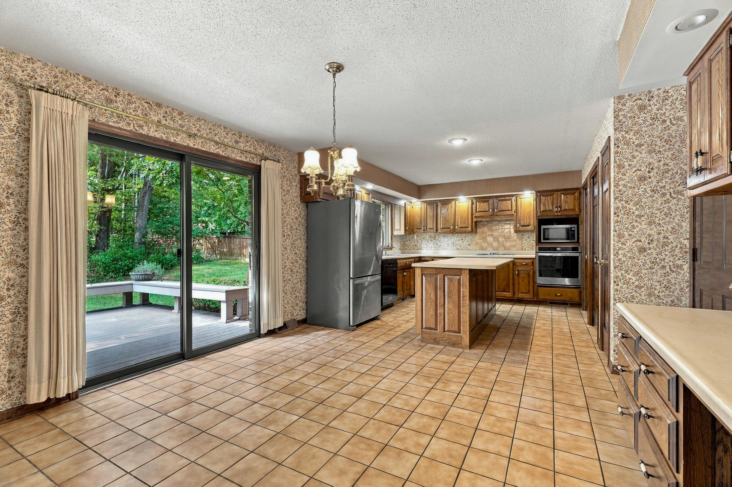 1209 Hulen Dr Property Photo 22