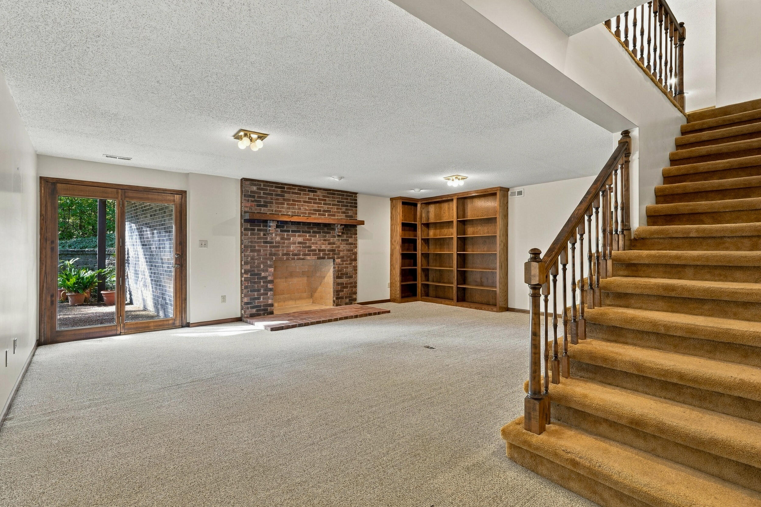 1209 Hulen Dr Property Photo 41