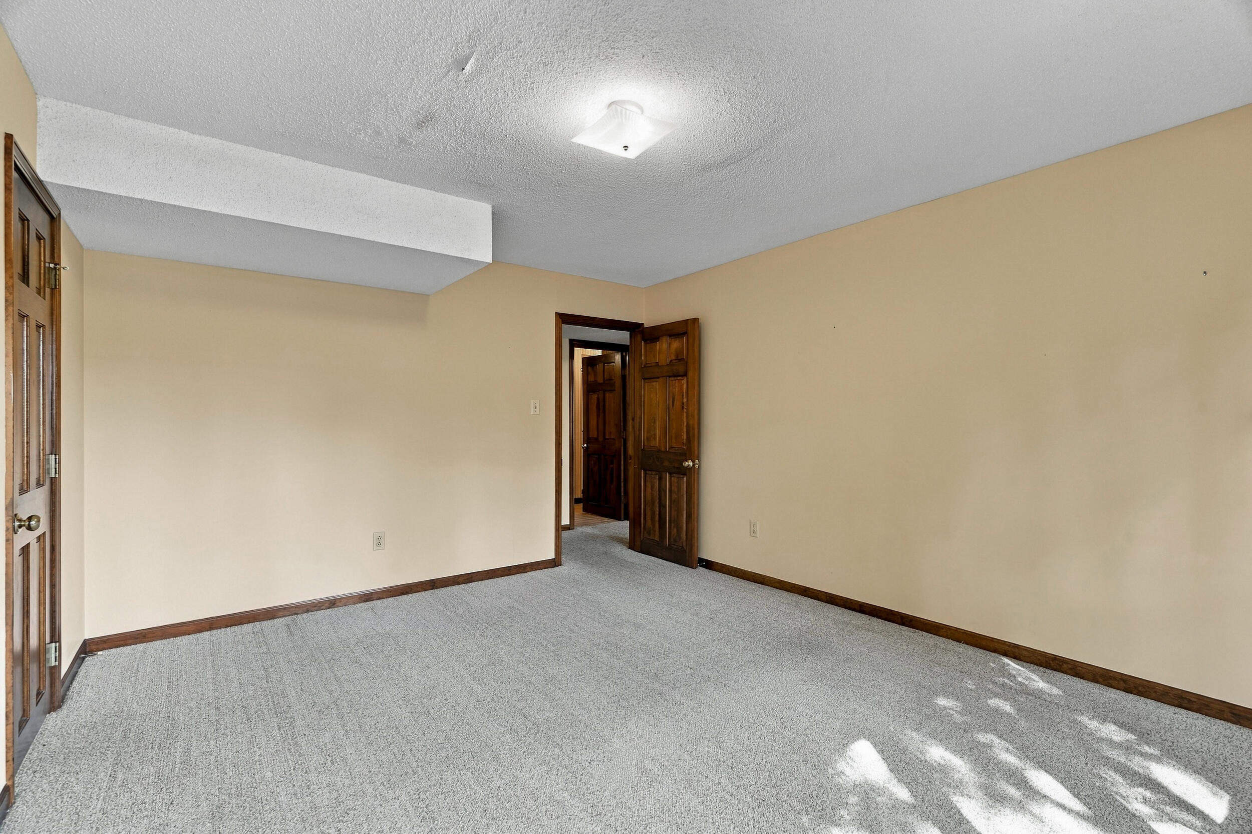 1209 Hulen Dr Property Photo 50