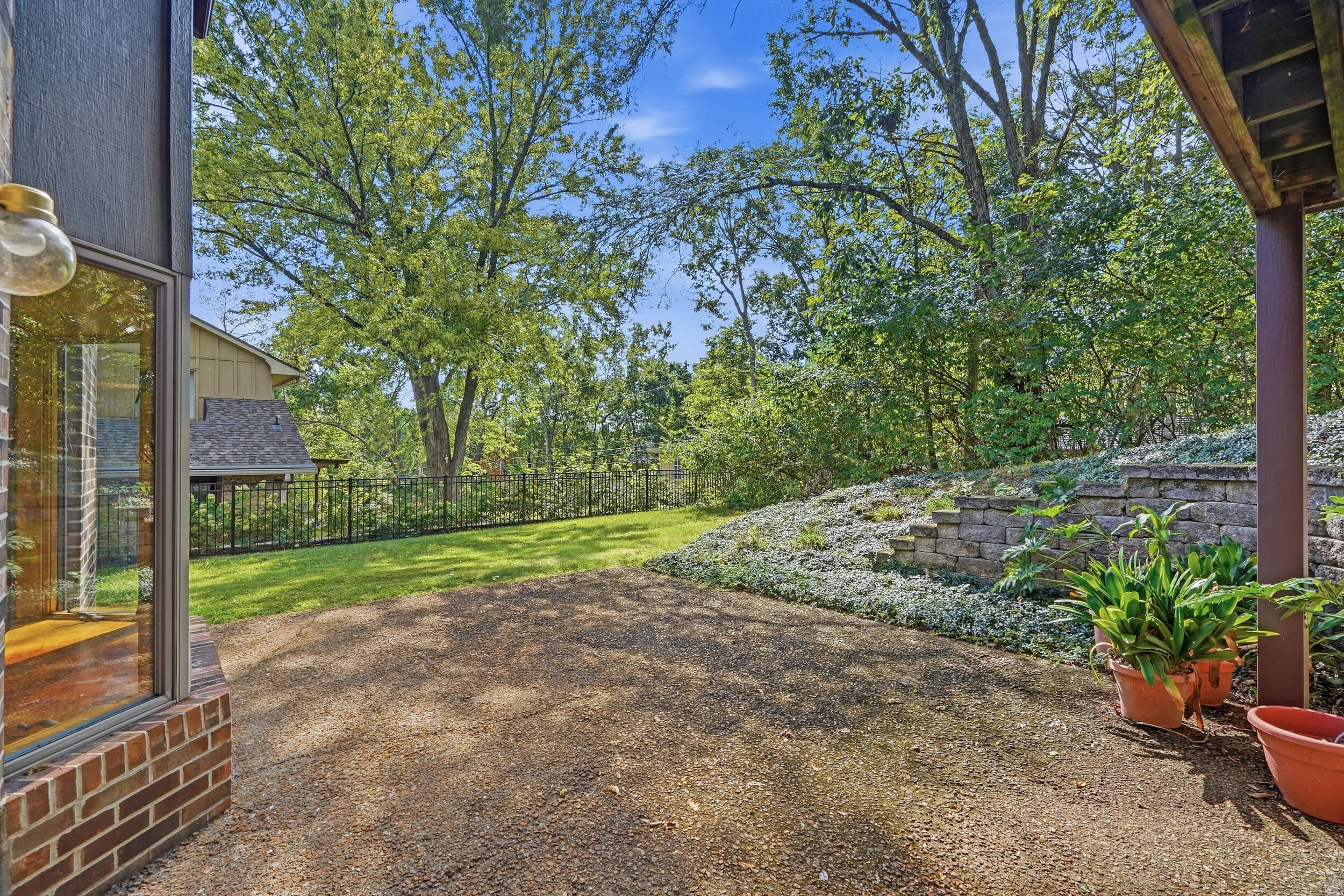 1209 Hulen Dr Property Photo 58