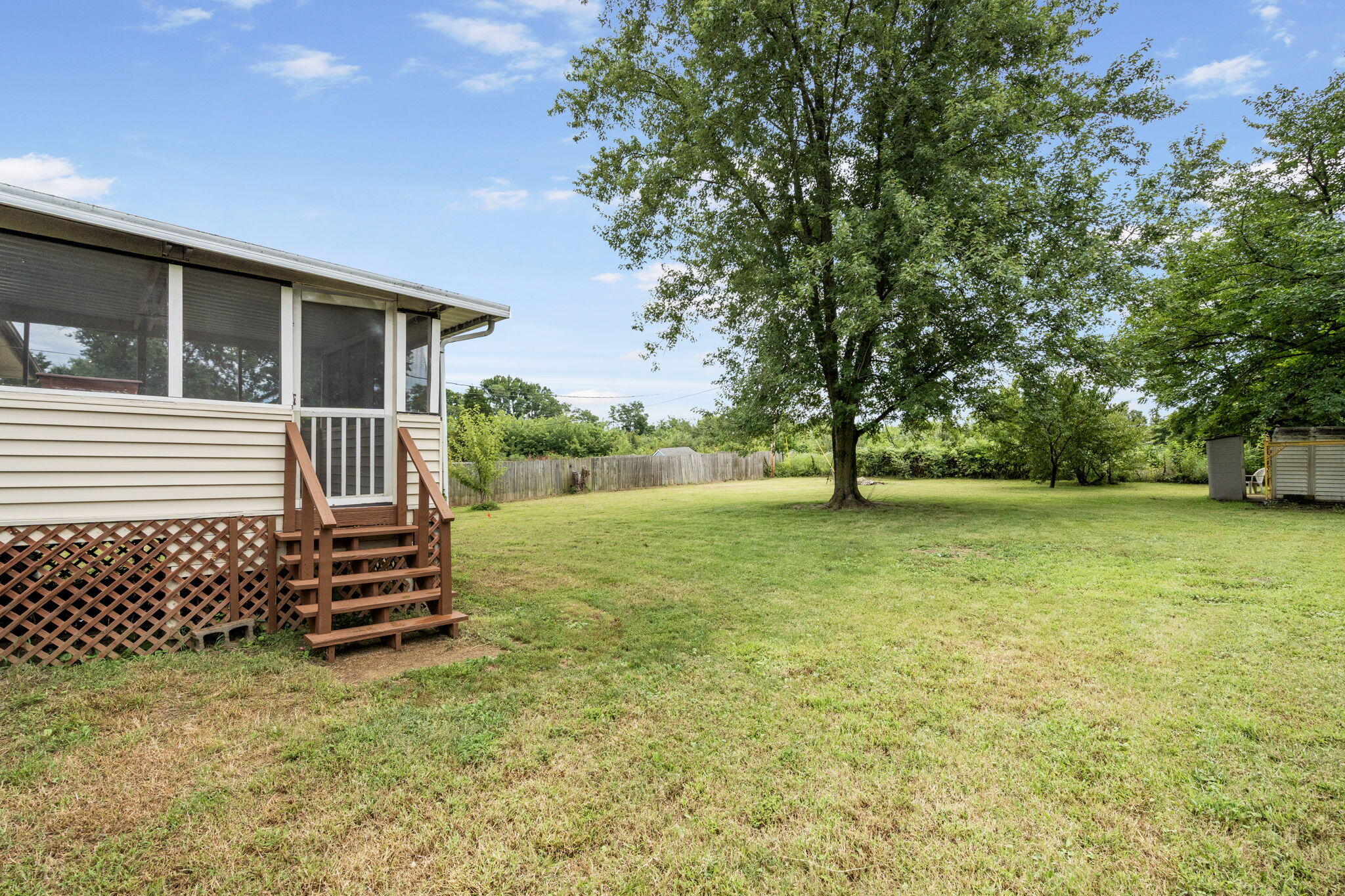 4270 E Hillcrest Dr Property Photo 24