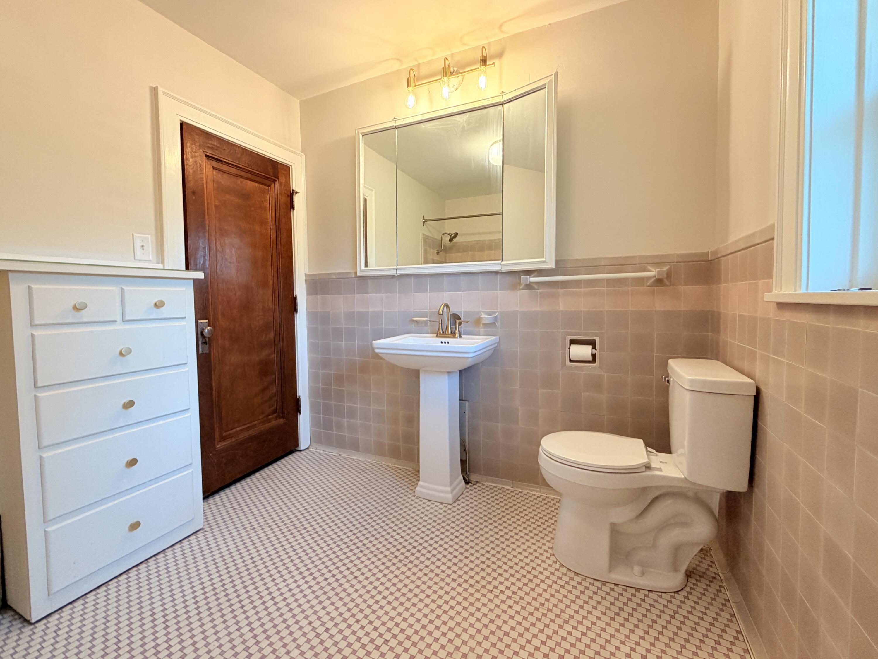 503 4th St Property Photo 30