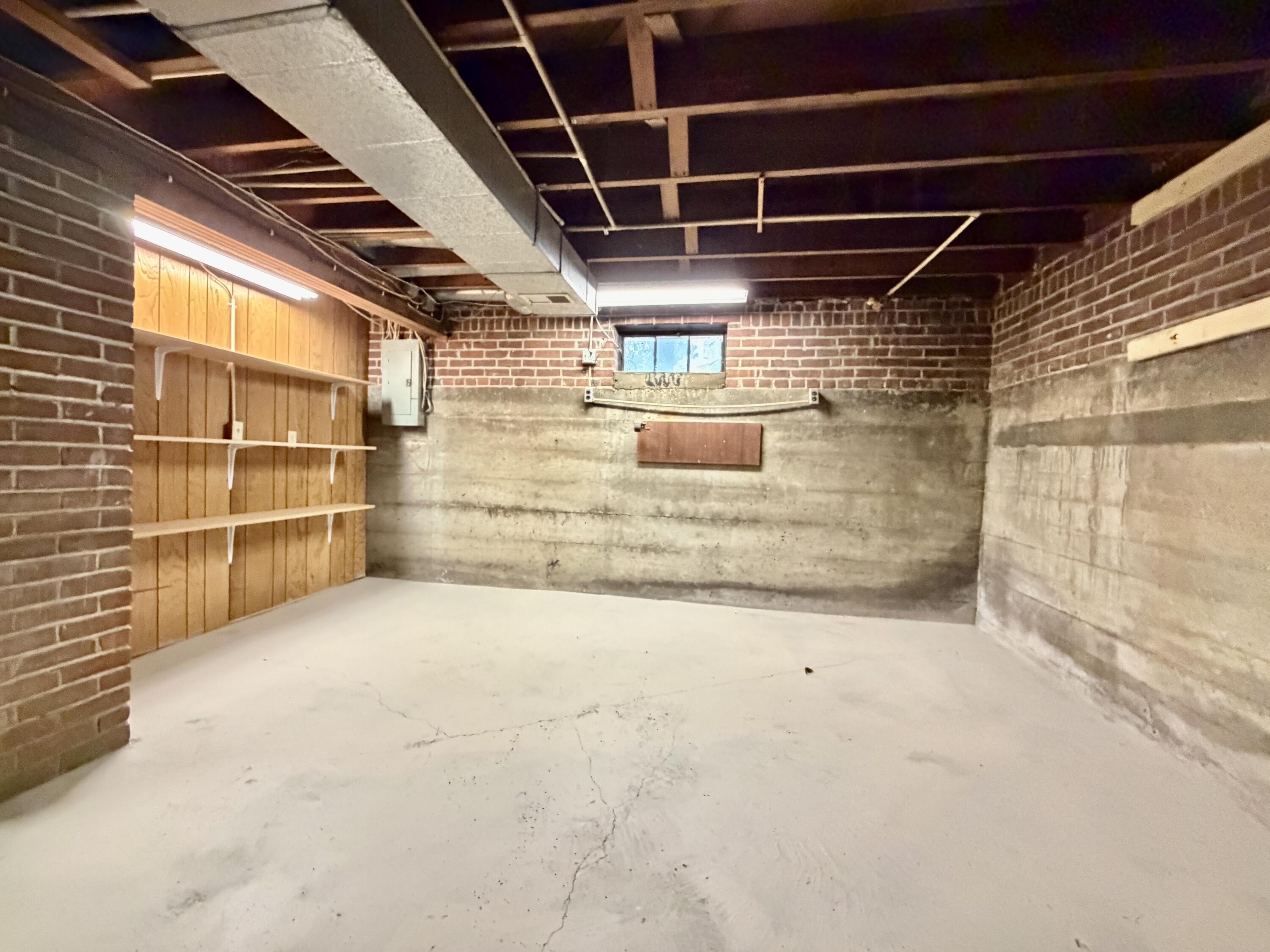 503 4th St Property Photo 38
