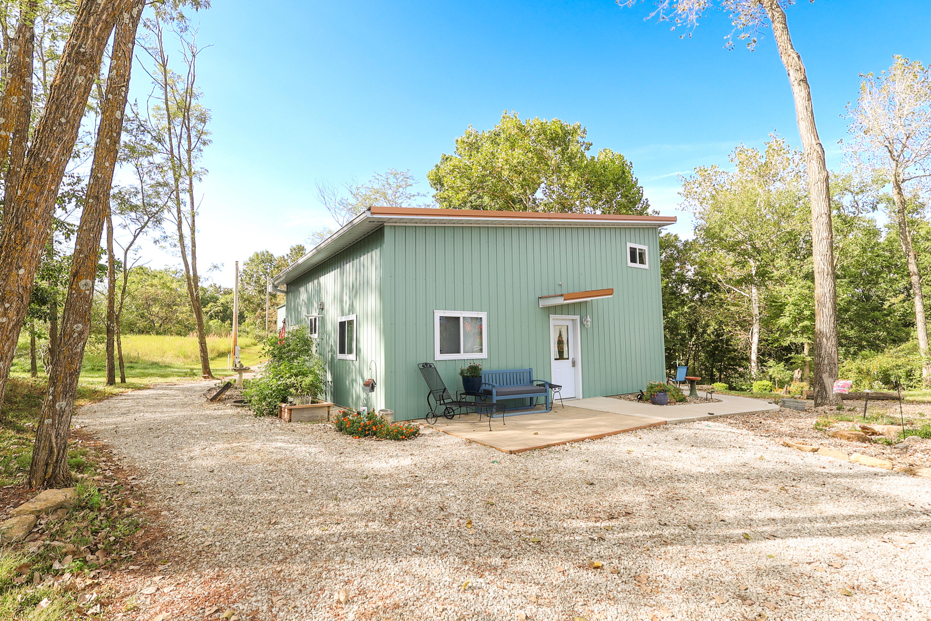 1002 Hunter Property Photo 7