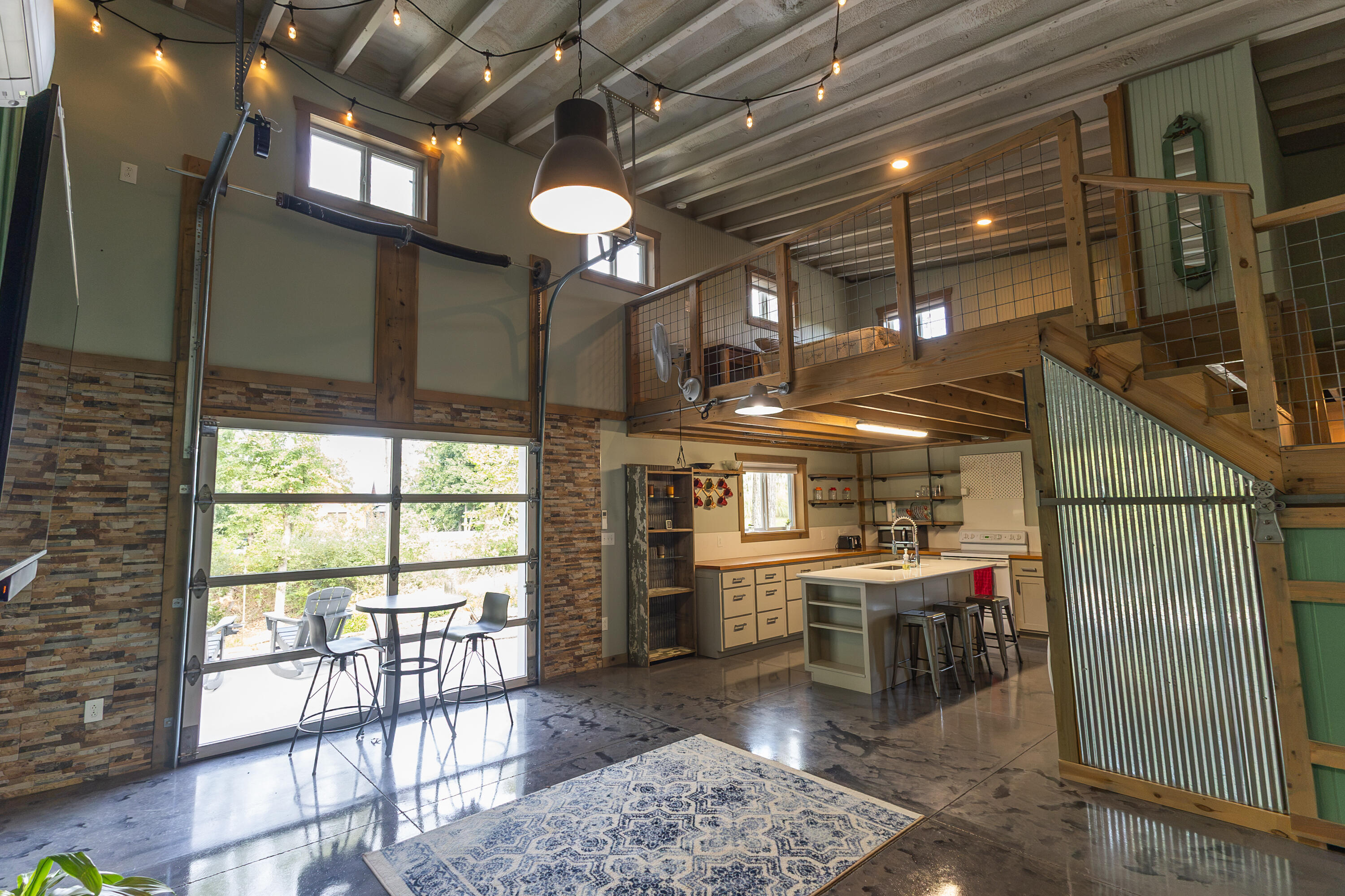 1002 Hunter Property Photo 15