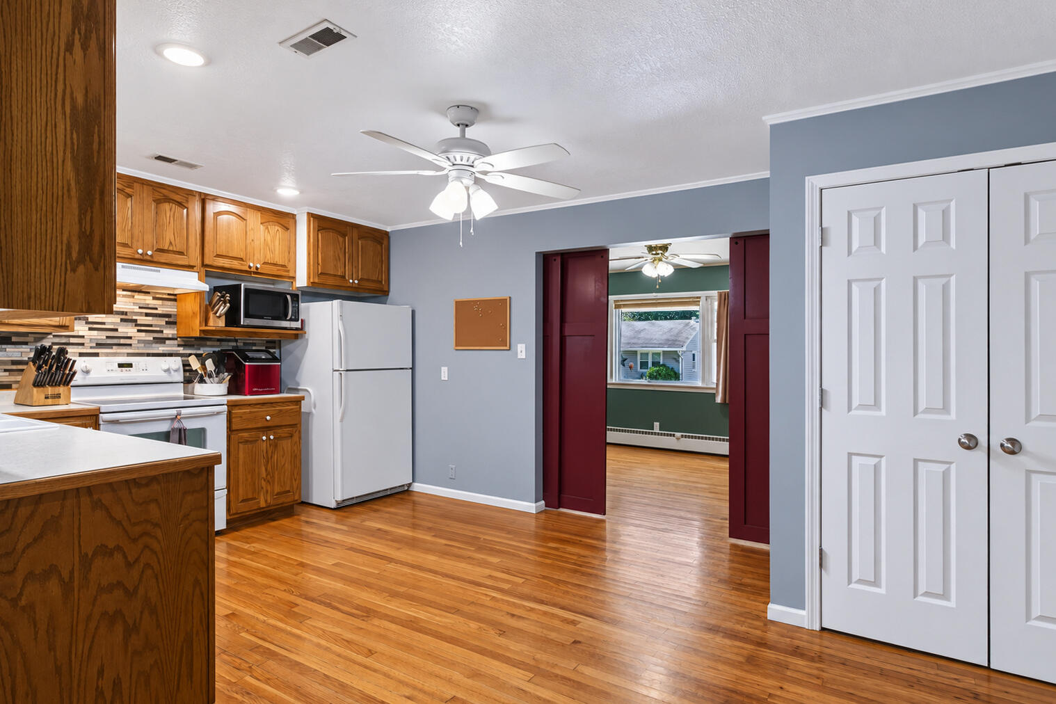 507 Park Ave Property Photo 4