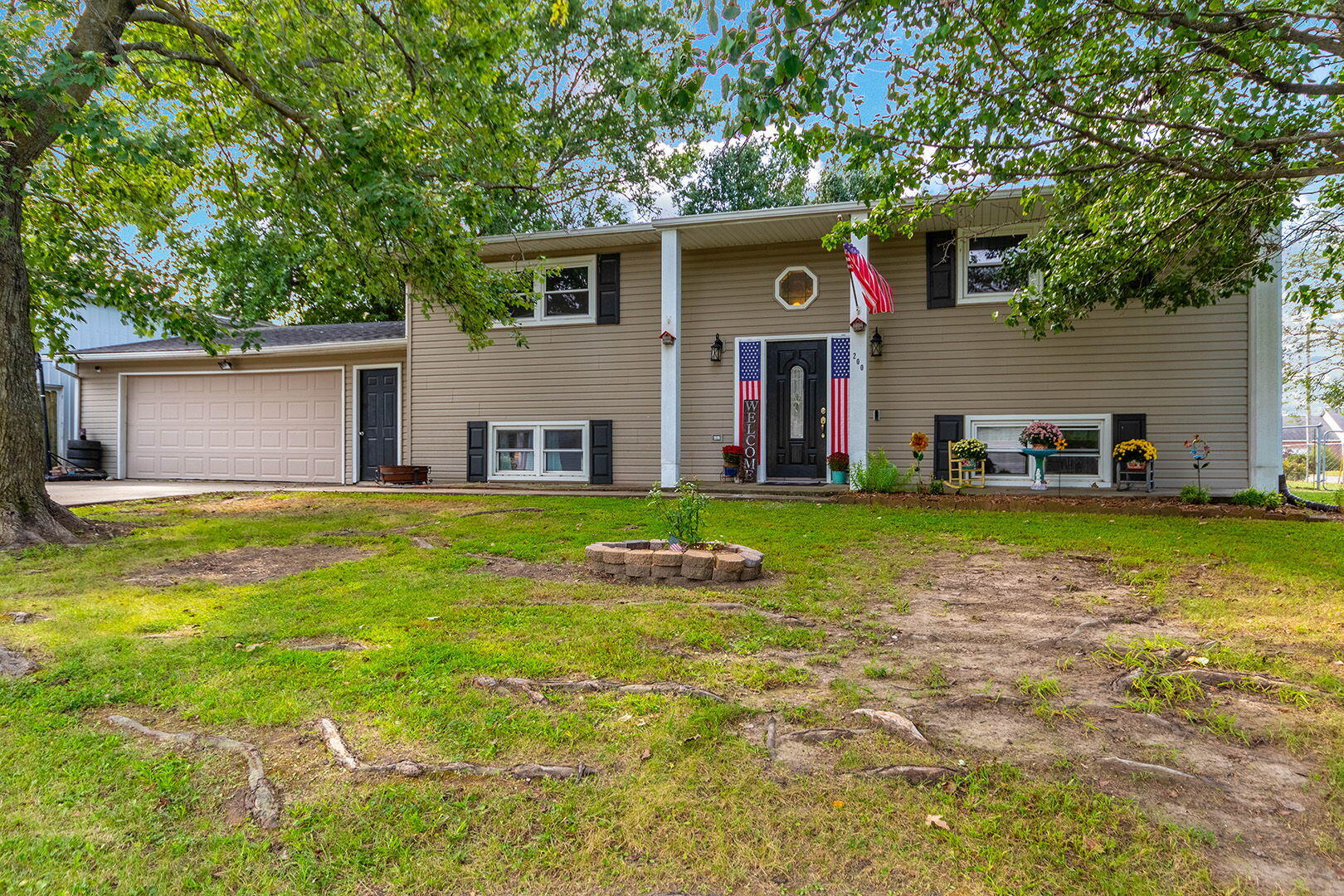 200 Lawn St Property Photo 1