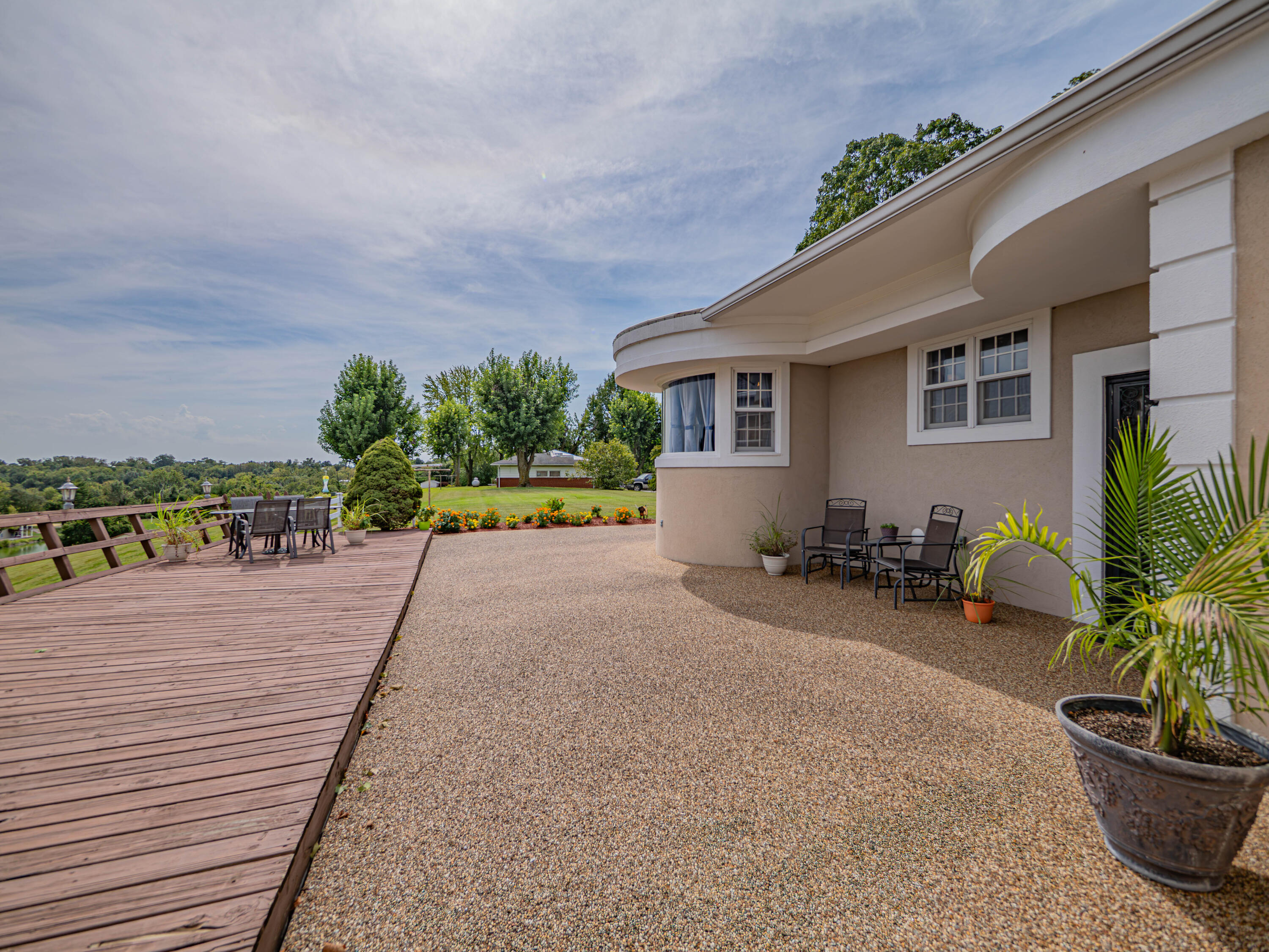 208 Lakeview Terr Property Photo 10