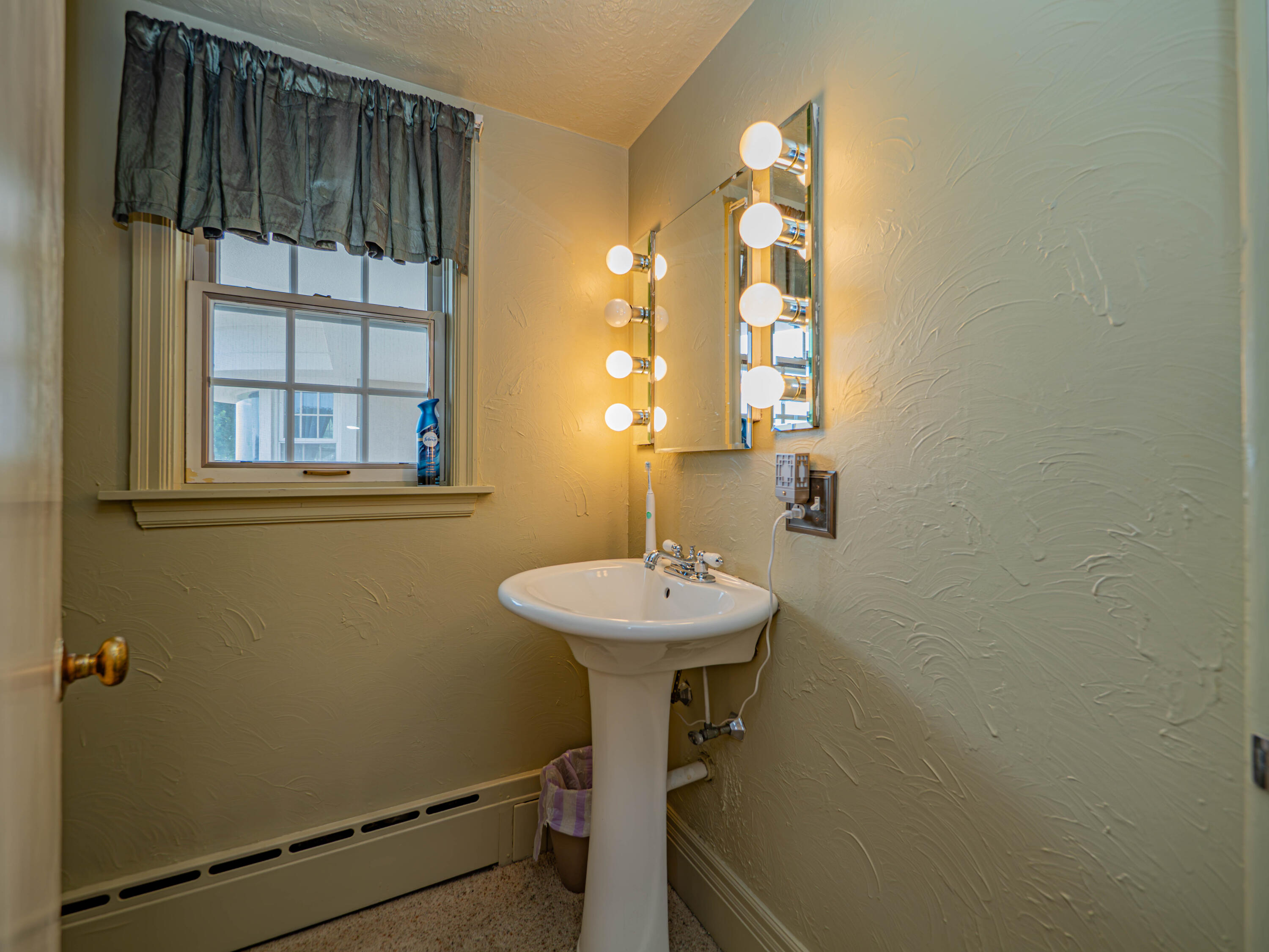 208 Lakeview Terr Property Photo 25