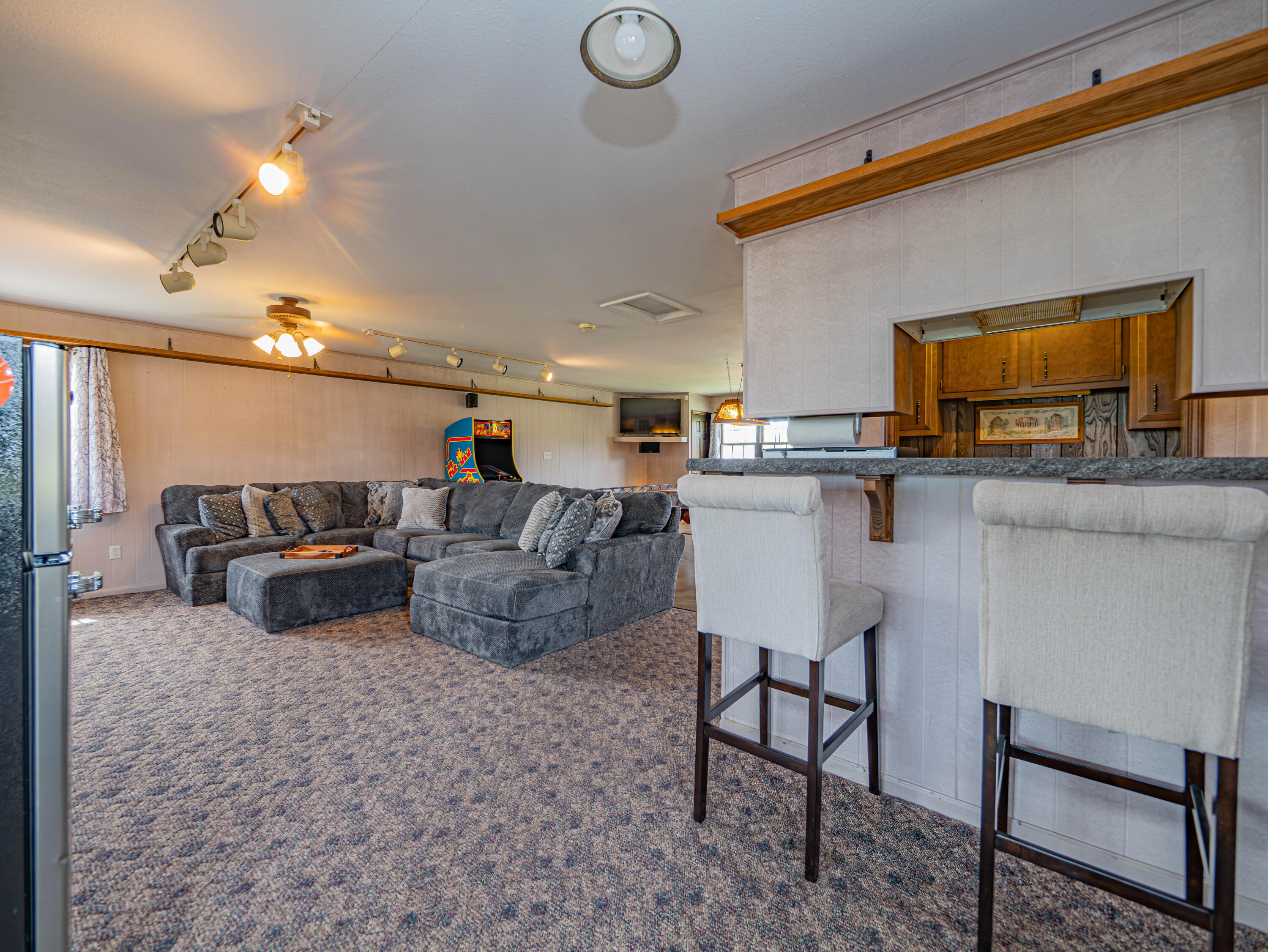 208 Lakeview Terr Property Photo 40