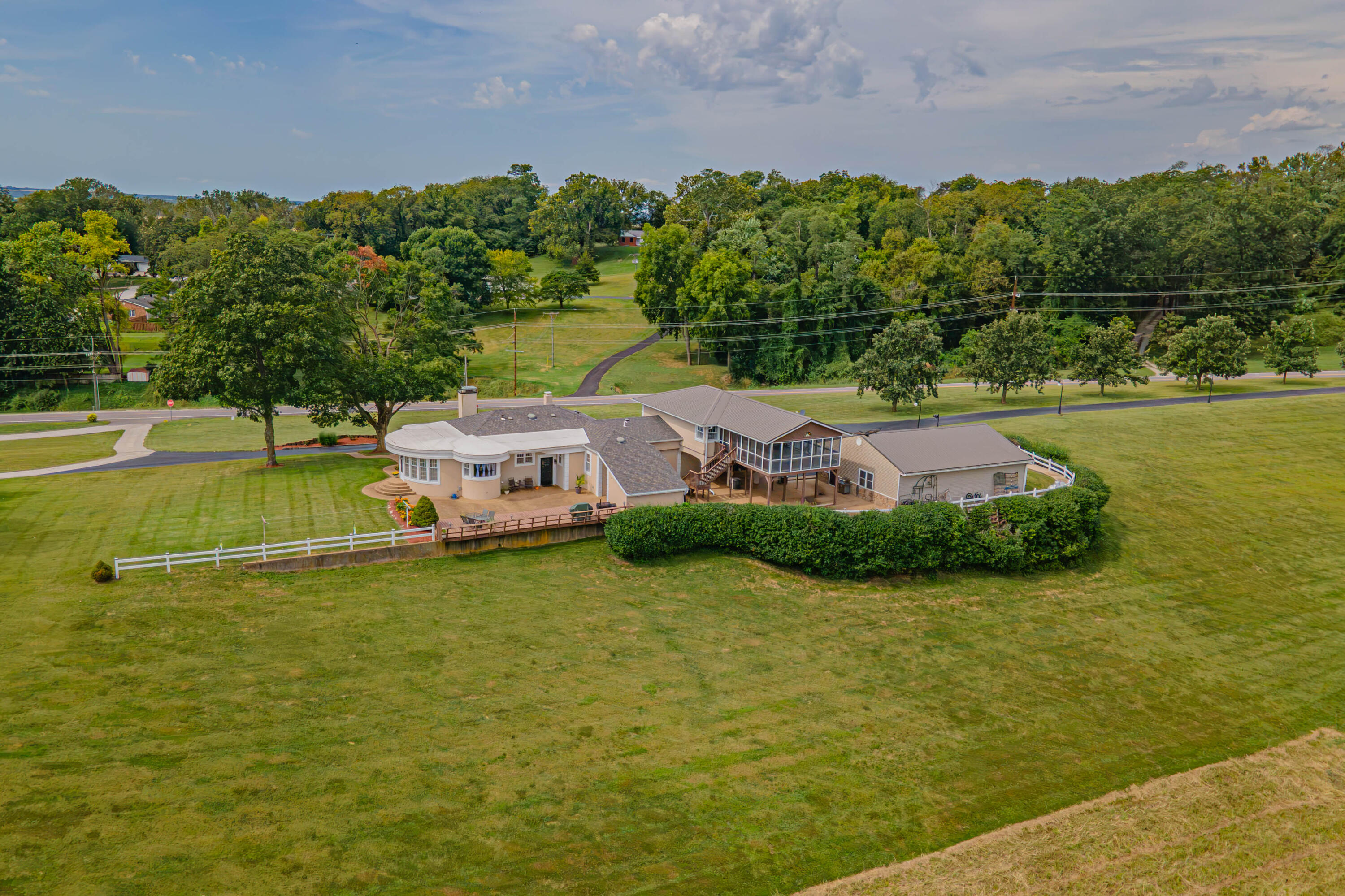 208 Lakeview Terr Property Photo 70