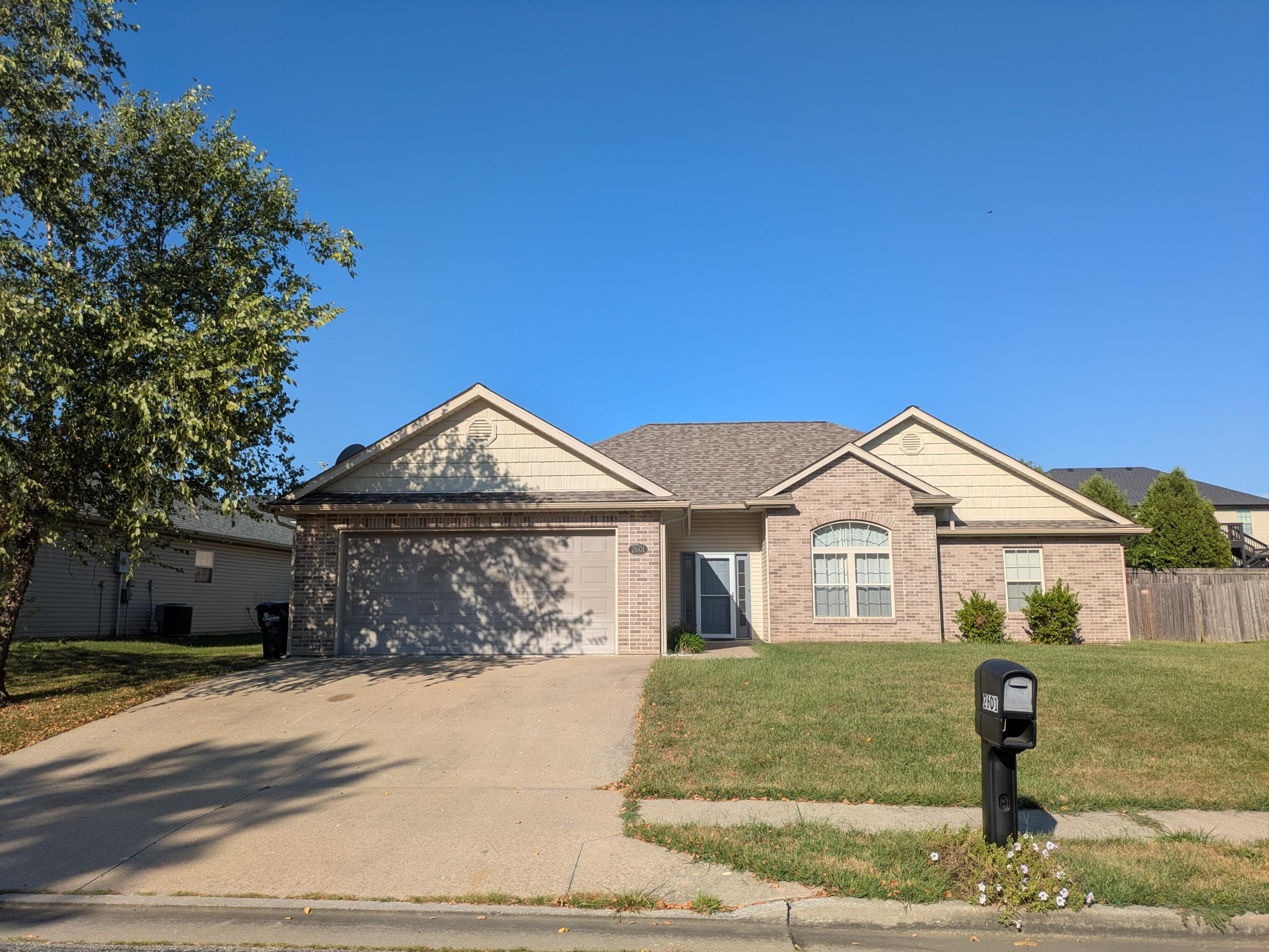2601 Quartz Ln Property Photo 1