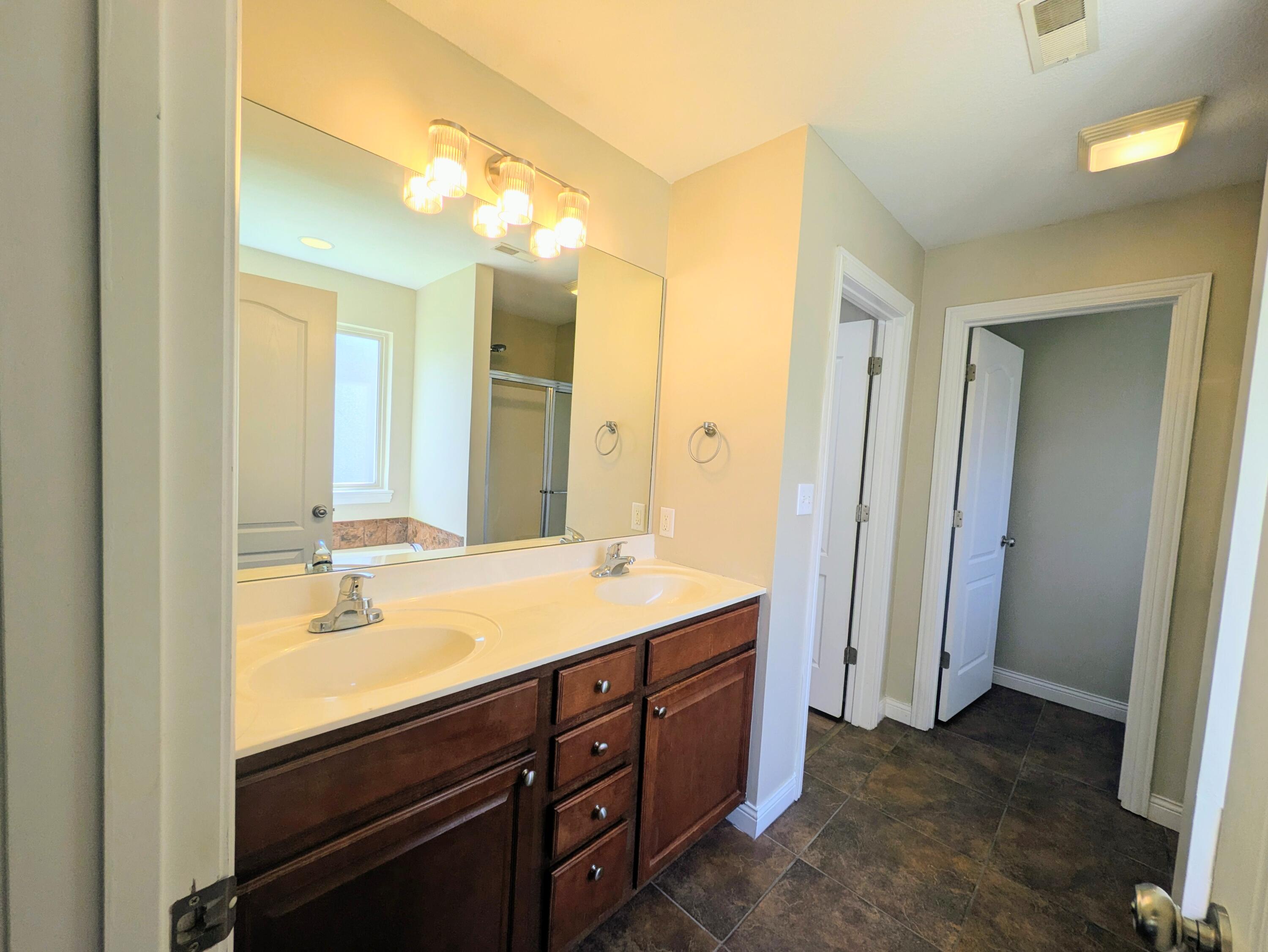 2601 Quartz Ln Property Photo 22