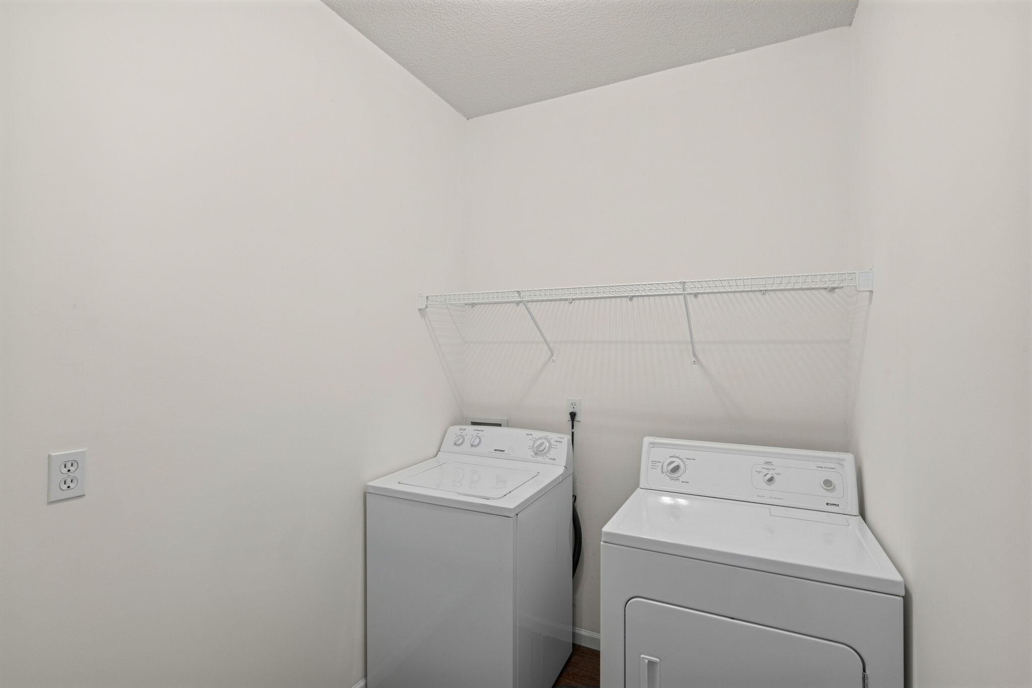 3252 Wind River Cir Property Photo 12
