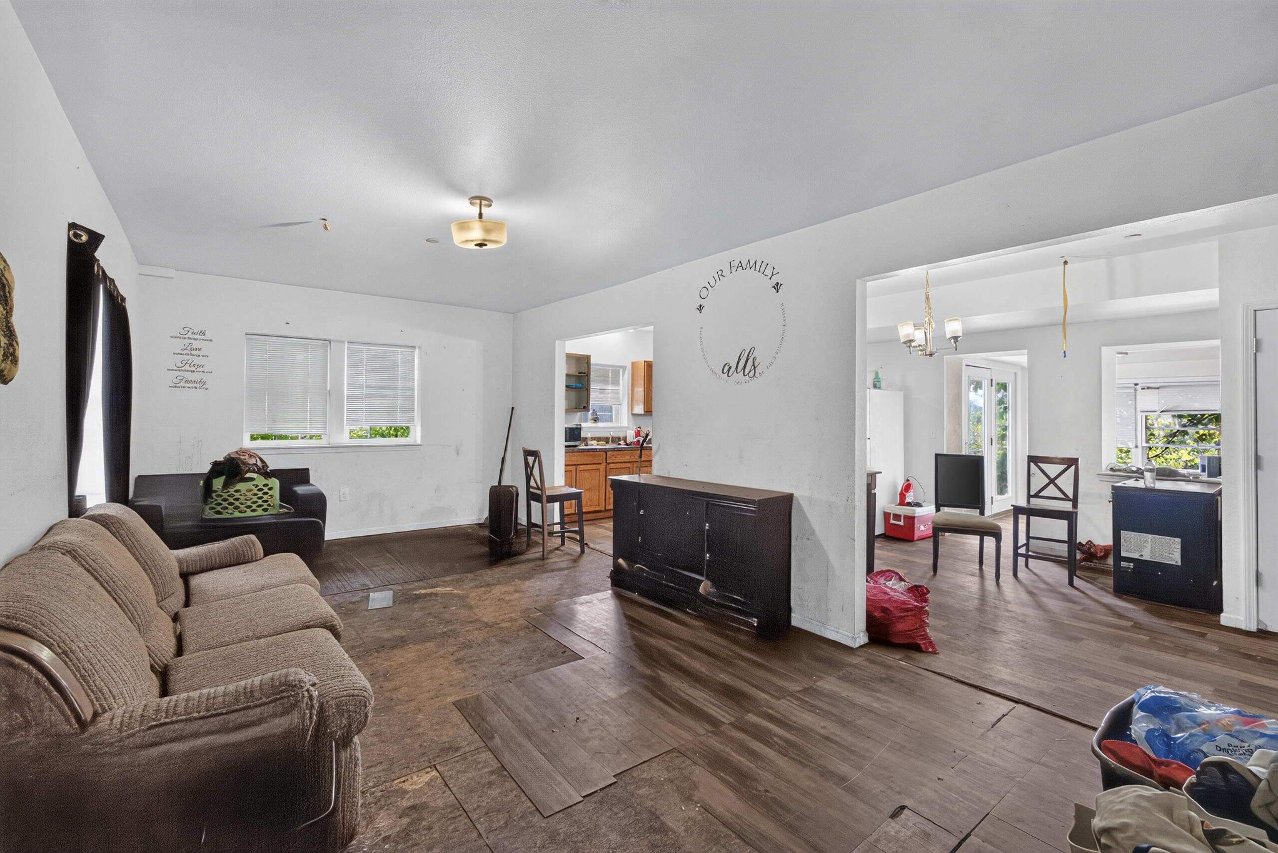 809 Jackson St Property Photo 3