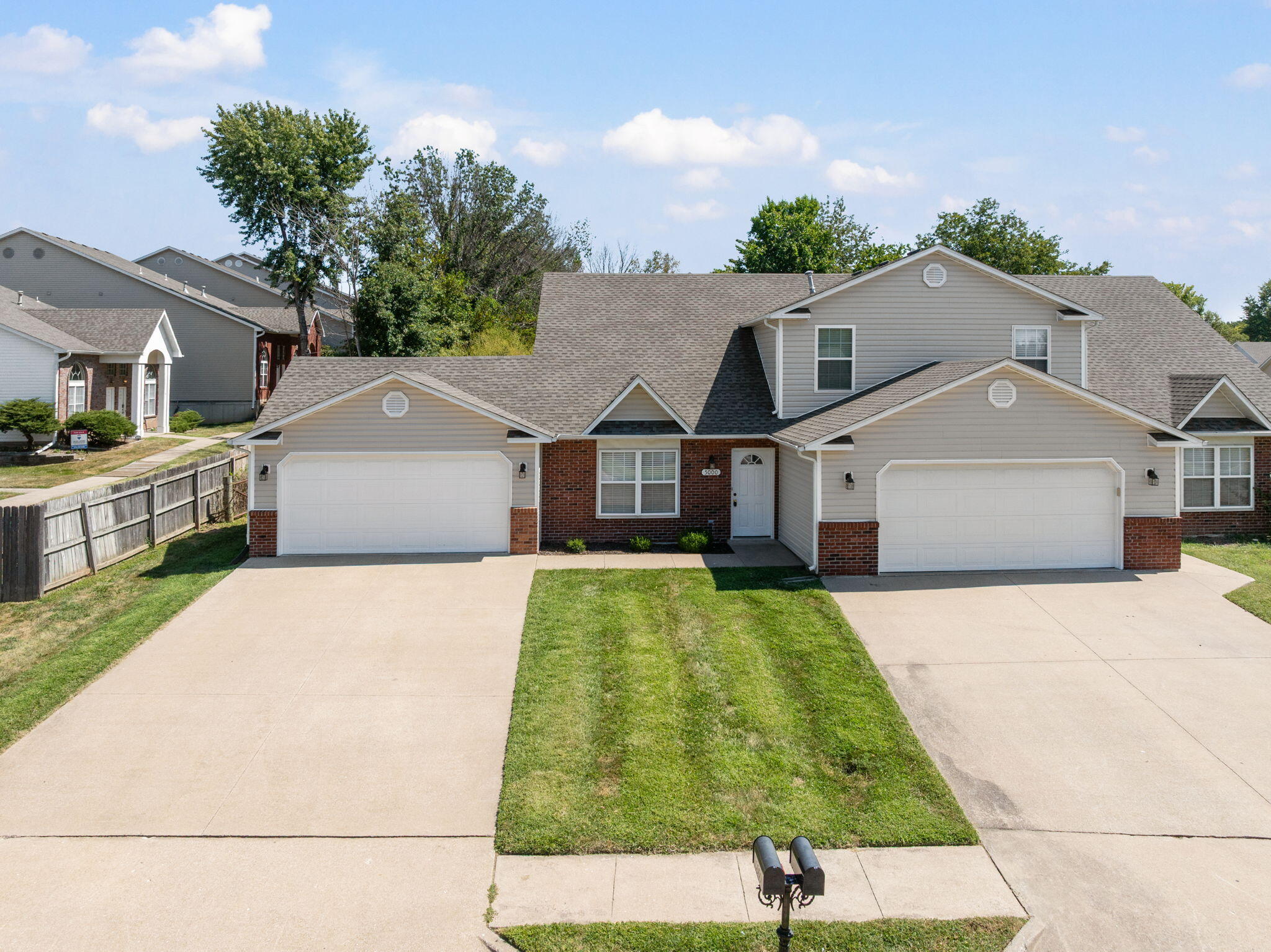 5000 CARRIE RIDGE DR Property Photo 1
