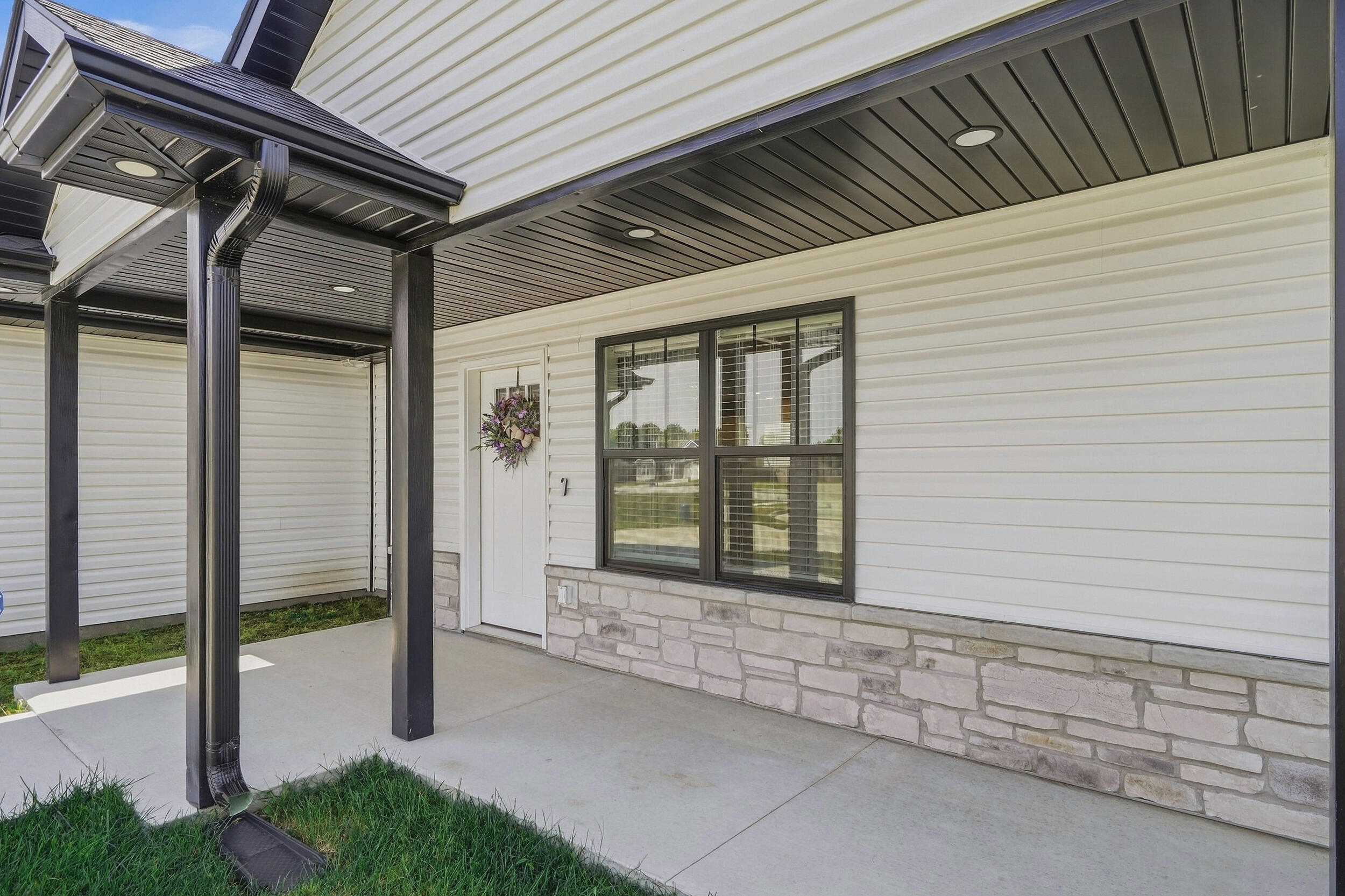 14841 Welch Dr Property Photo 3