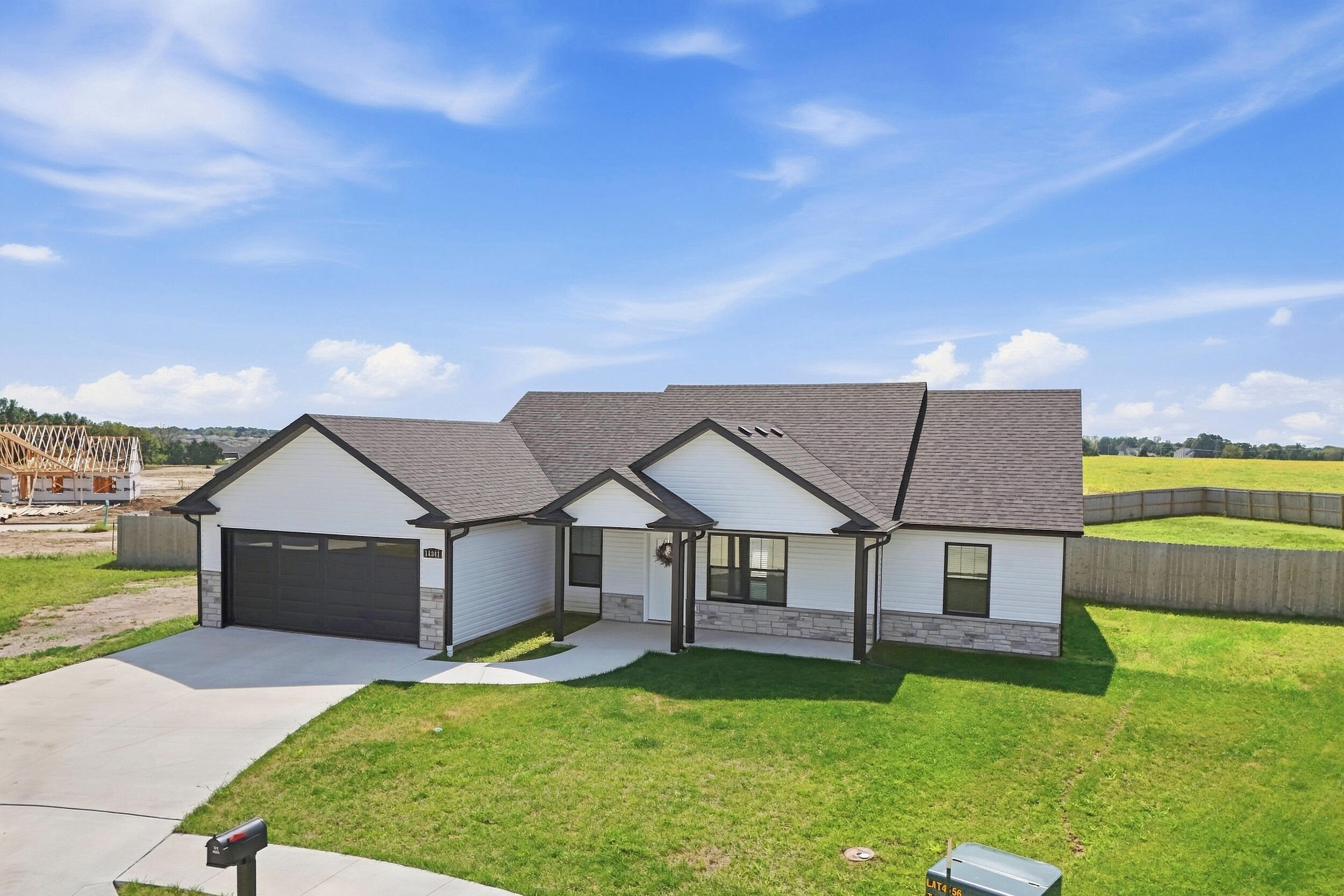14841 Welch Dr Property Photo 47