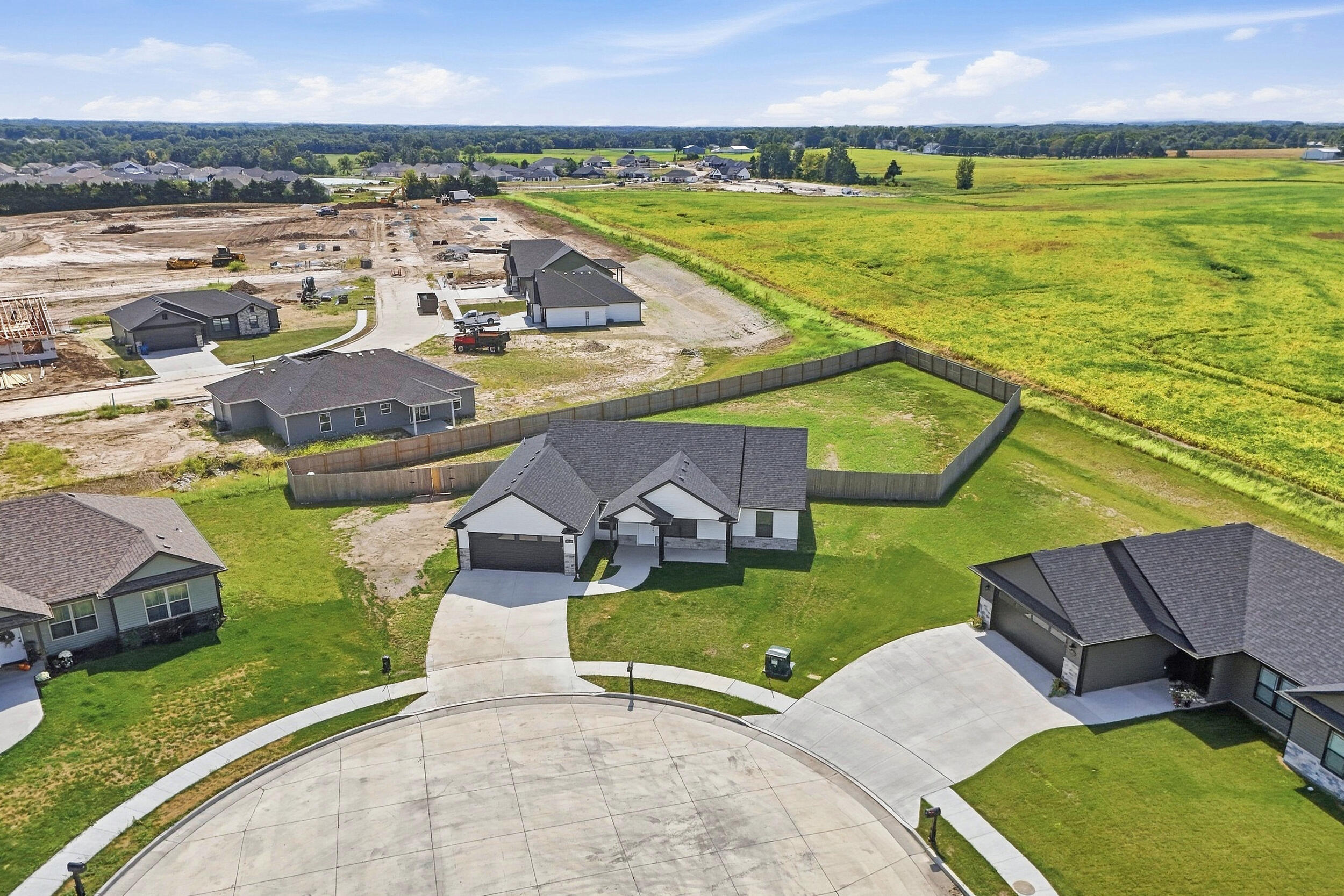 14841 Welch Dr Property Photo 49