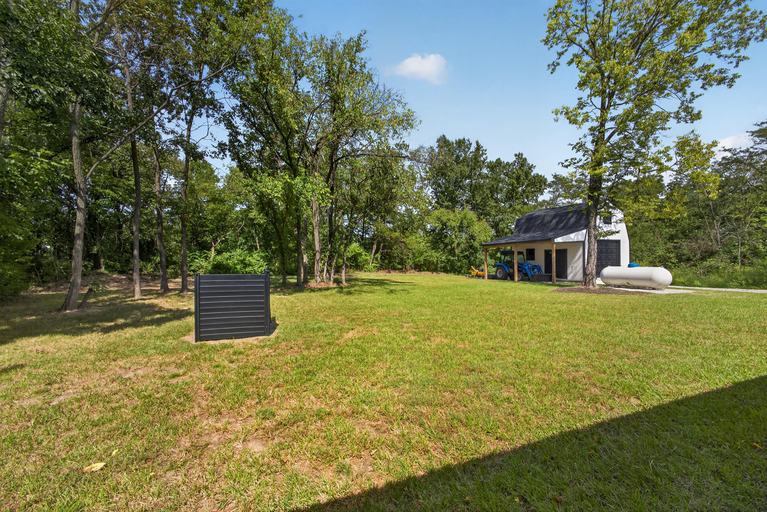 241 E Drane St Property Photo 30