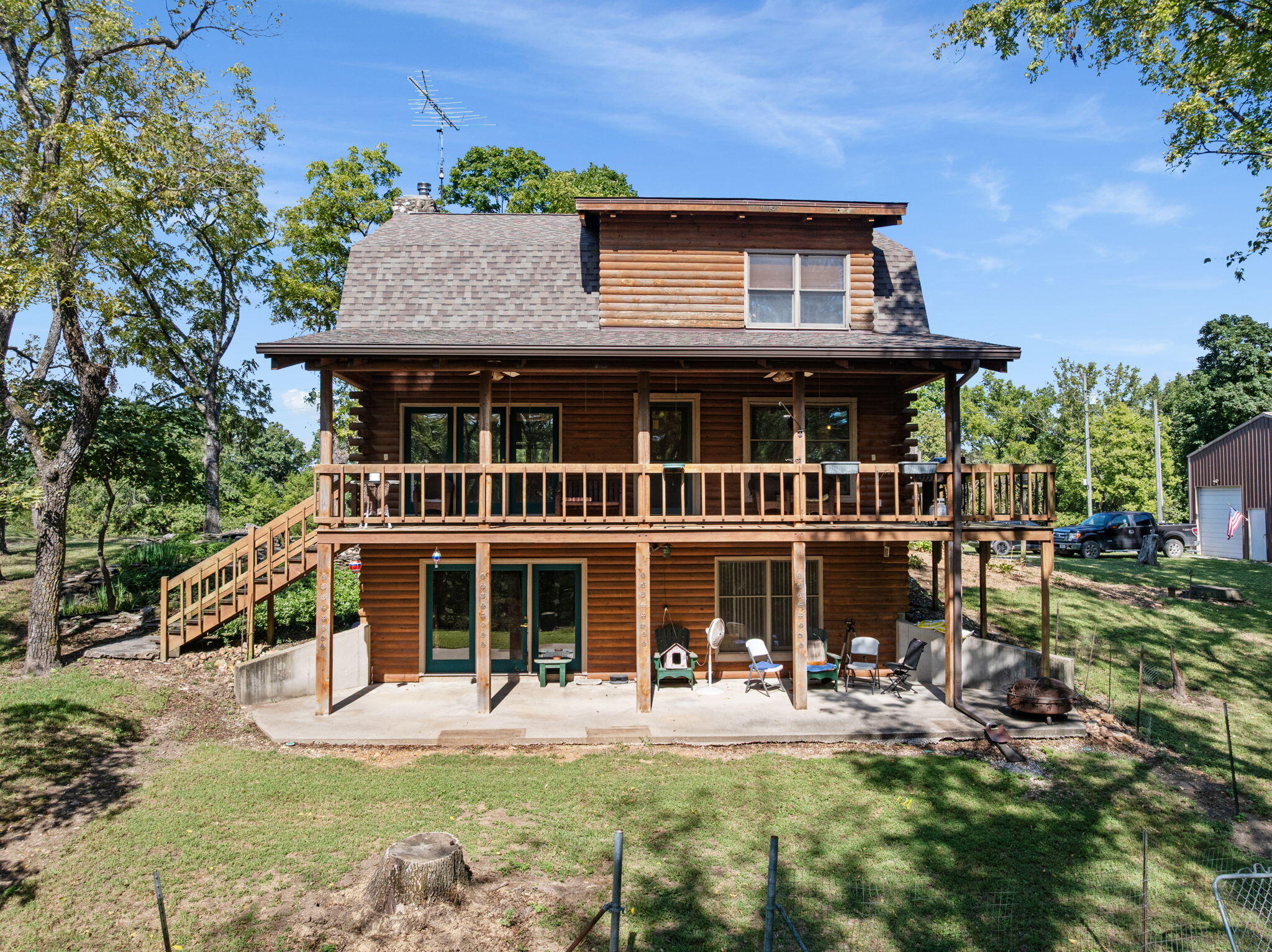 2341 Mueller Ln Property Photo 3