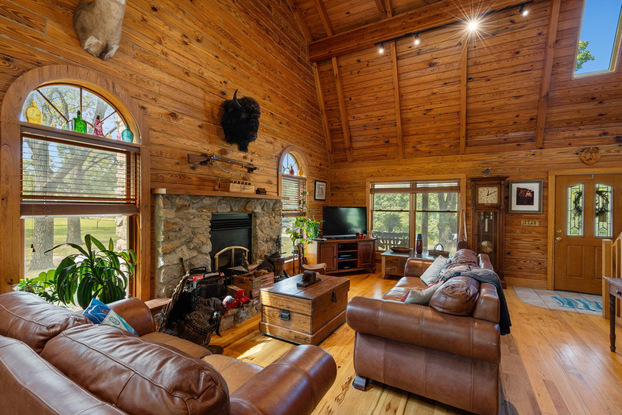 2341 Mueller Ln Property Photo 15