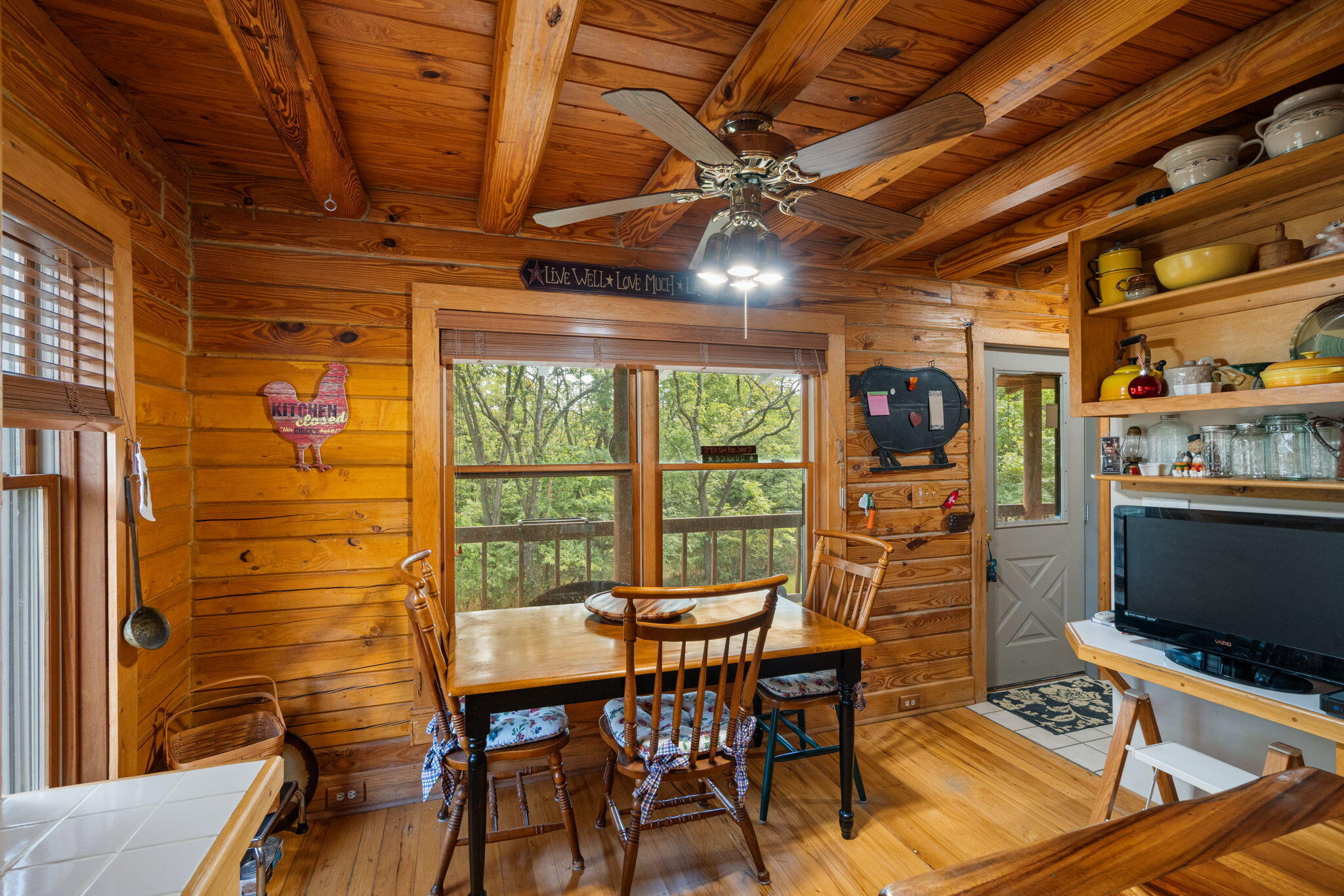 2341 Mueller Ln Property Photo 20