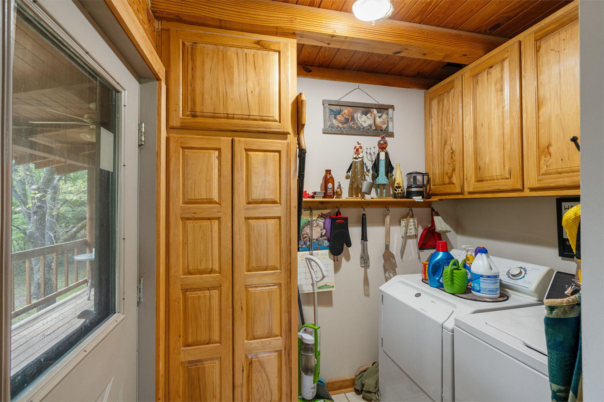 2341 Mueller Ln Property Photo 25