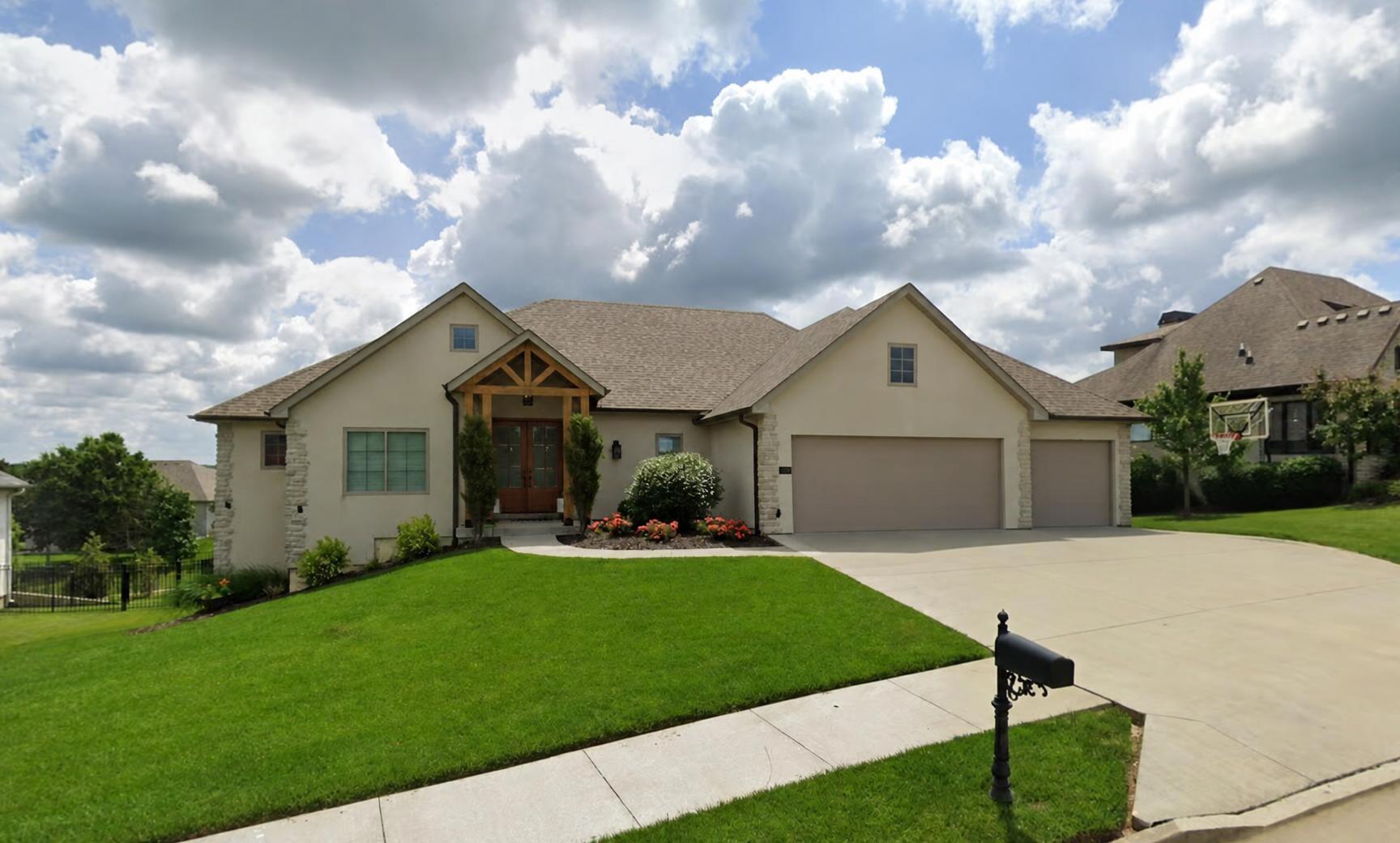 7308 Hepscott Ct Property Photo 1