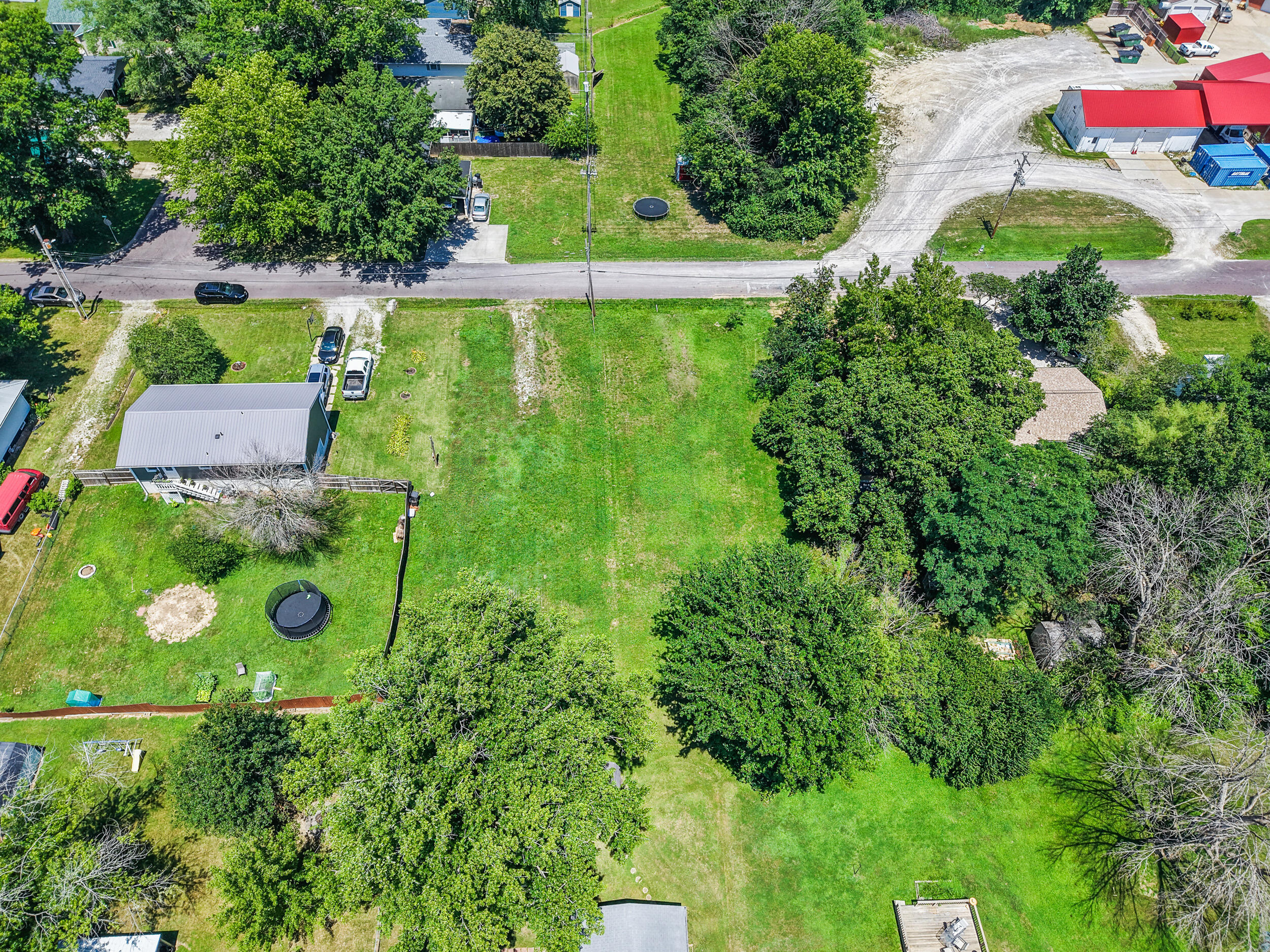 416 E Orange St Property Photo 3