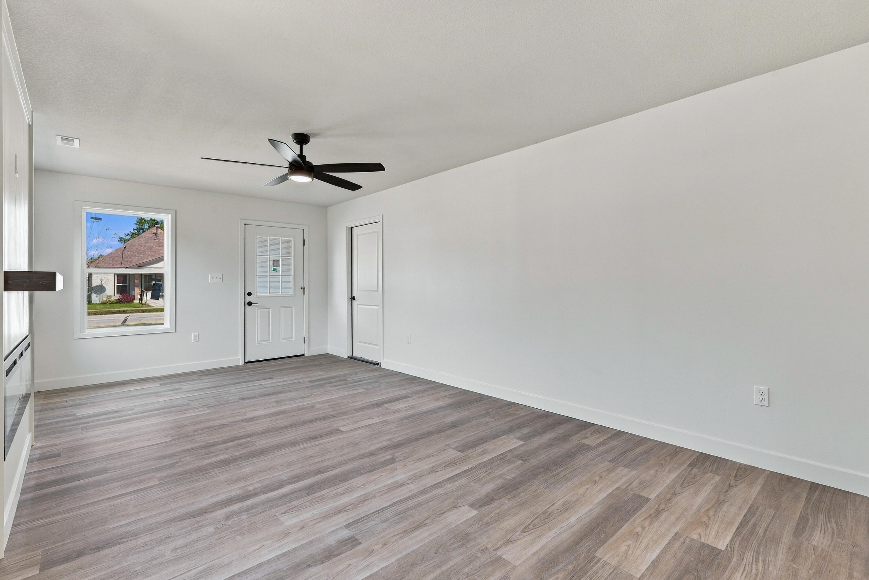 1020 Buchanan St Property Photo 6
