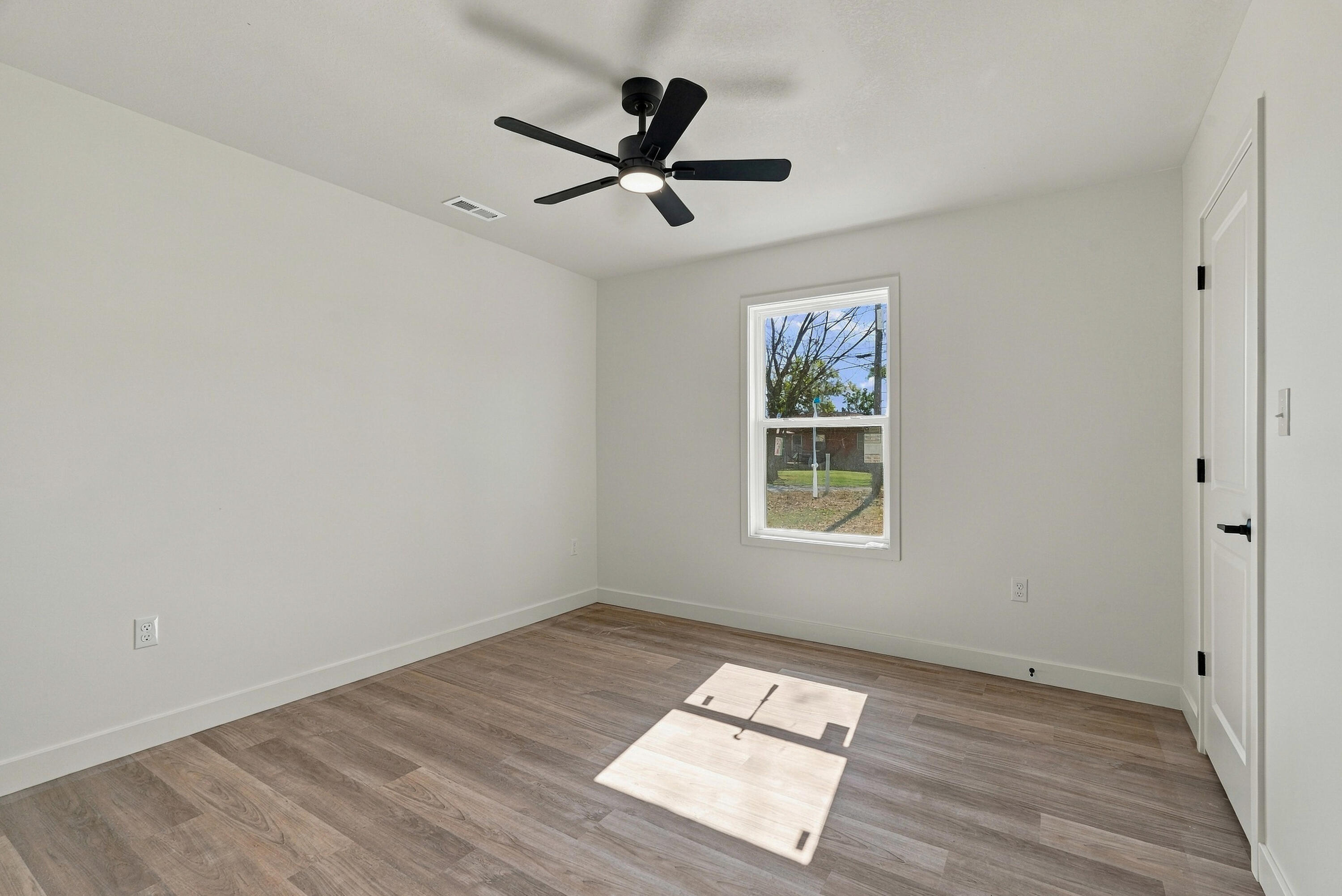 1020 Buchanan St Property Photo 19