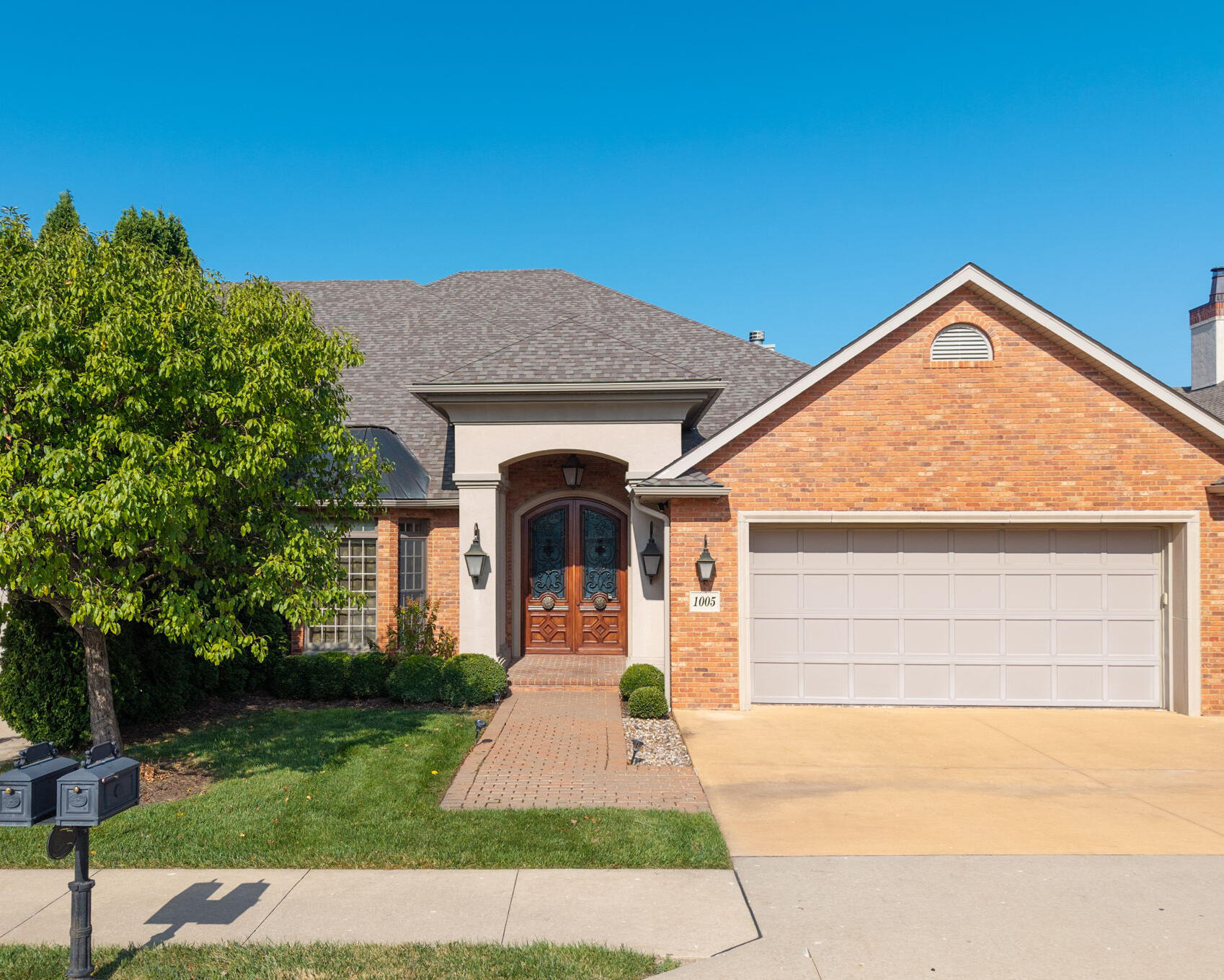 1005 Marcassin Dr Property Photo 1