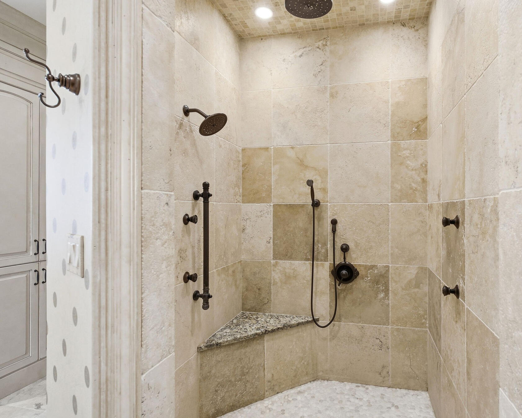 1005 Marcassin Dr Property Photo 22