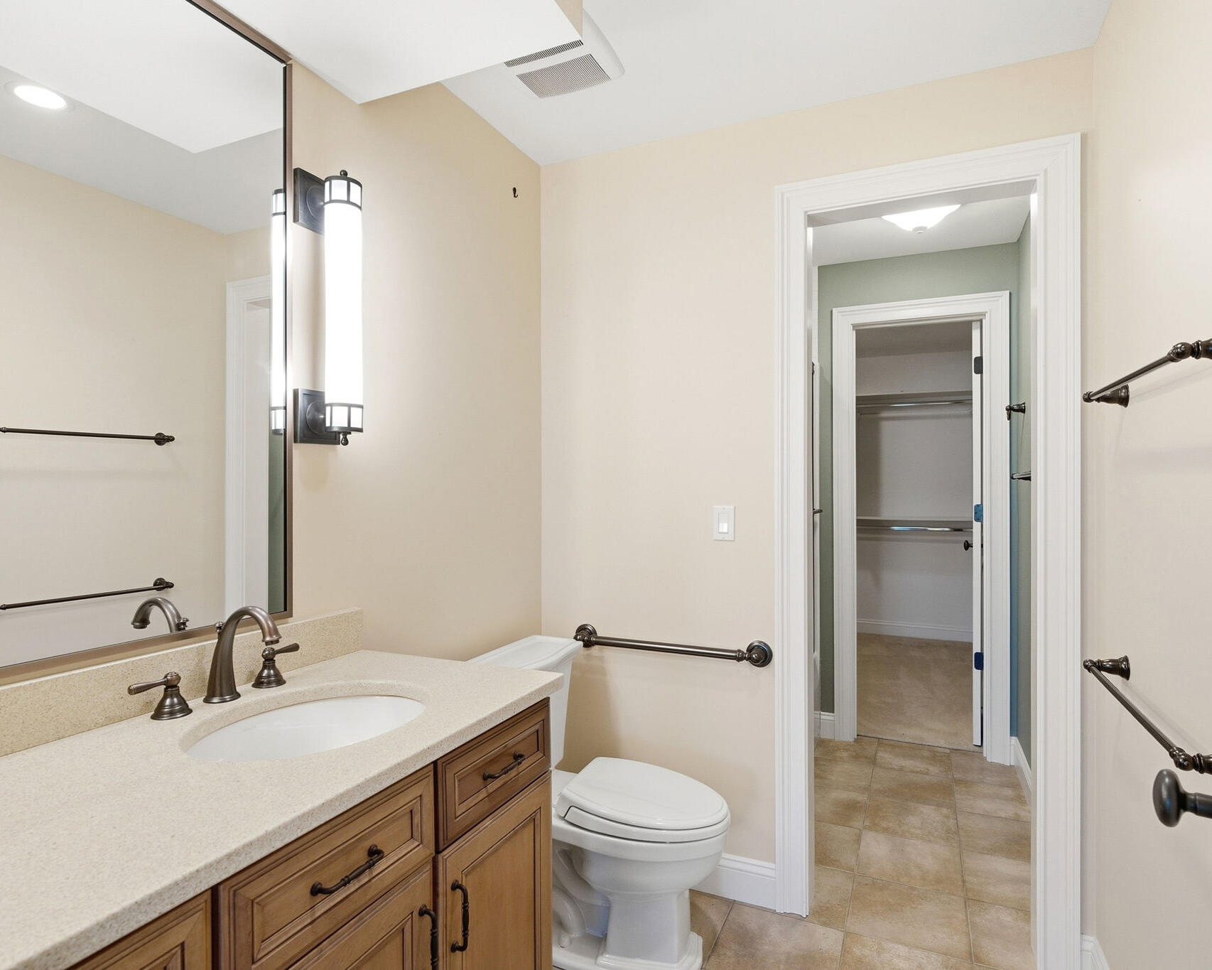 1005 Marcassin Dr Property Photo 30
