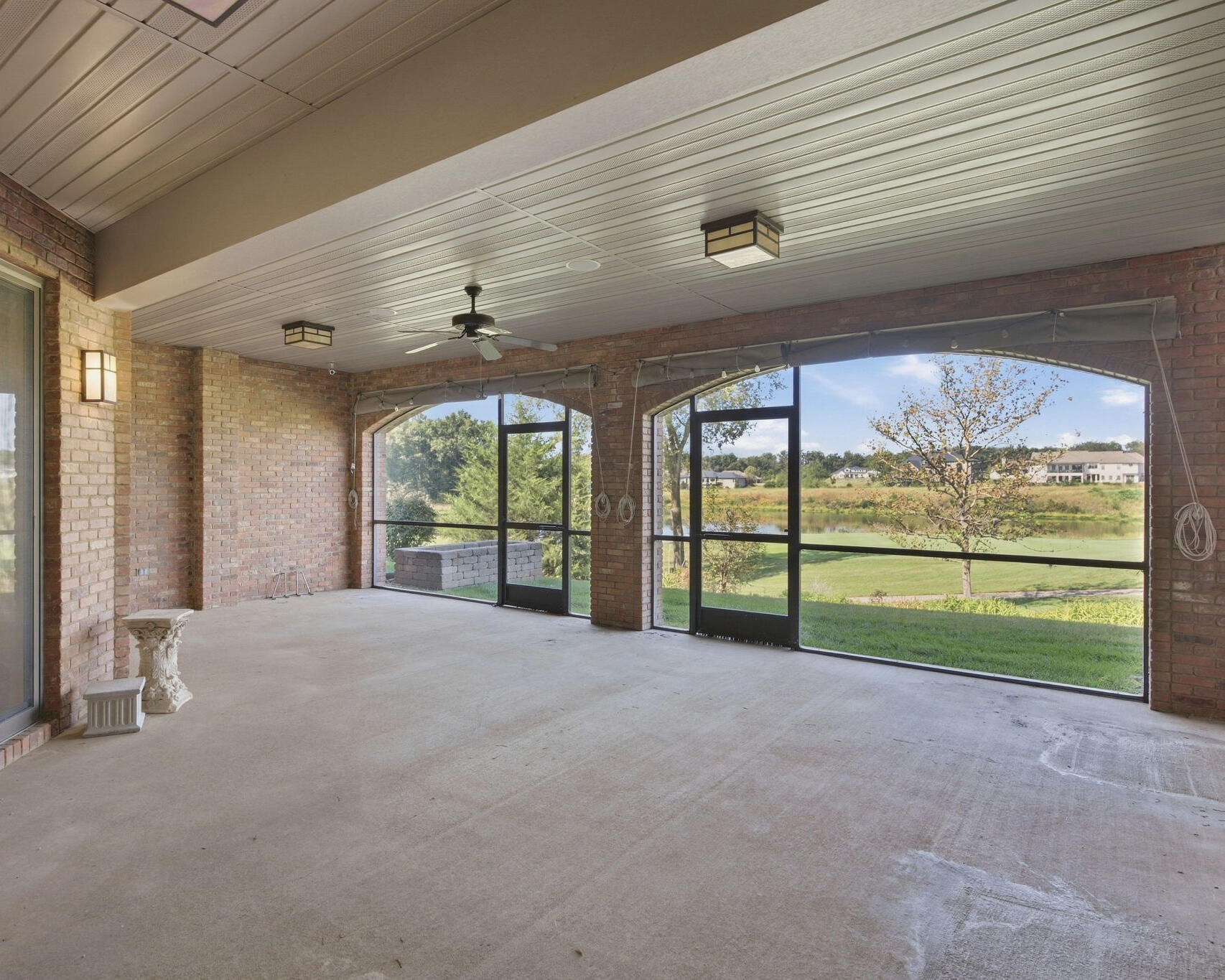 1005 Marcassin Dr Property Photo 35