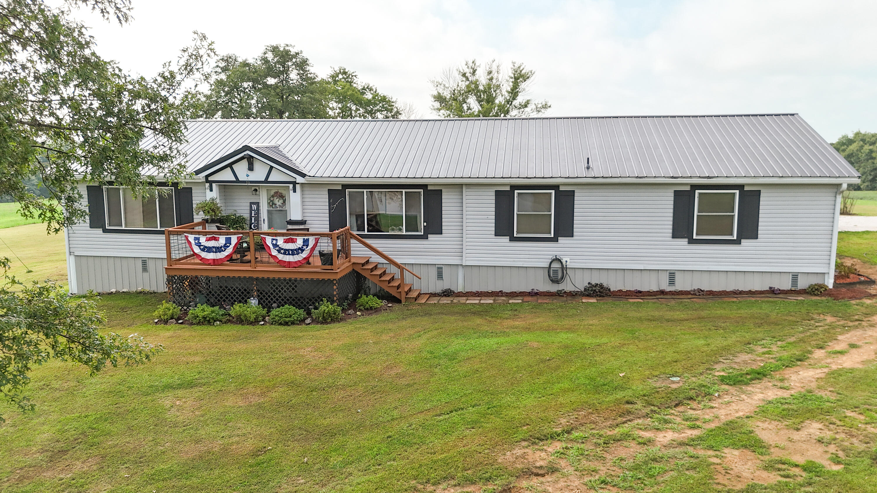36746 State Highway Y Property Photo 1